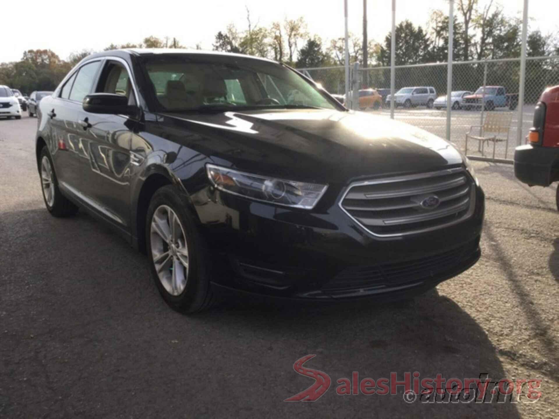 1FAHP2E85JG119184 2018 FORD TAURUS