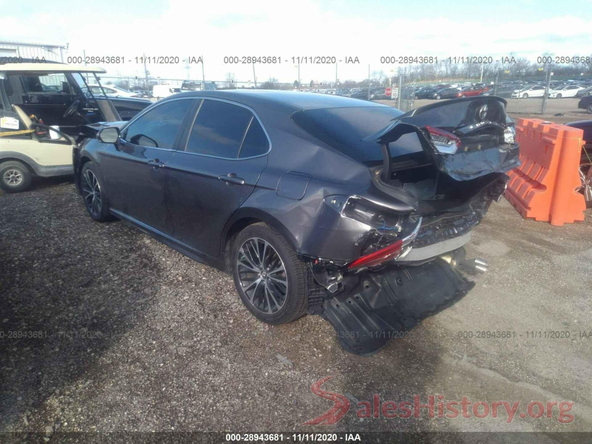 4T1B11HK9JU077814 2018 TOYOTA CAMRY