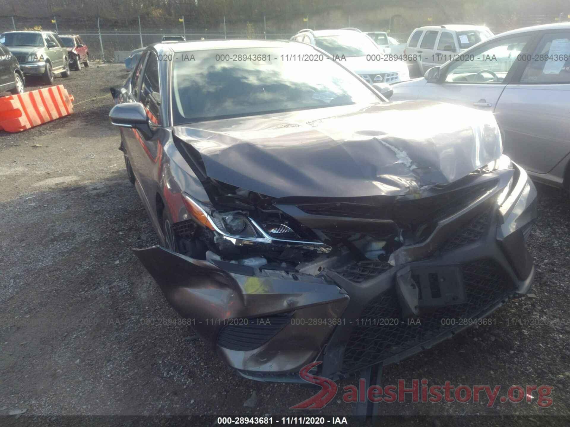 4T1B11HK9JU077814 2018 TOYOTA CAMRY