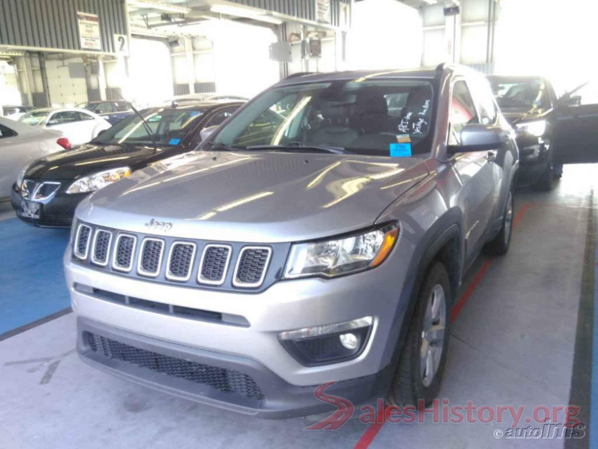 3C4NJCBB2JT467752 2018 JEEP COMPASS