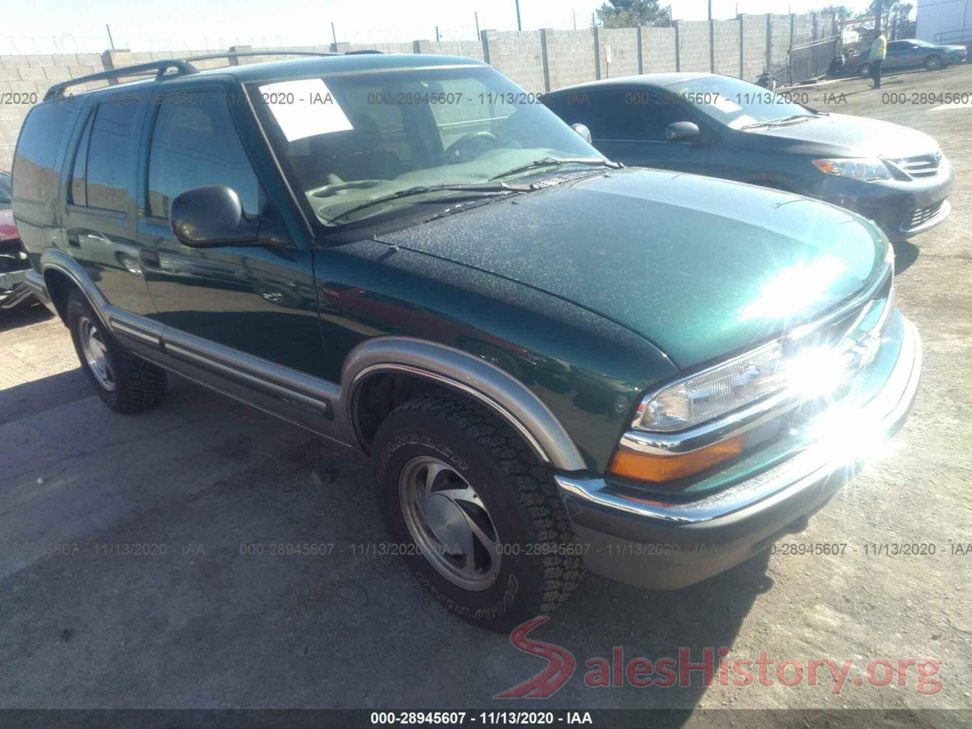 1GNDT13WXW2174368 1998 CHEVROLET BLAZER