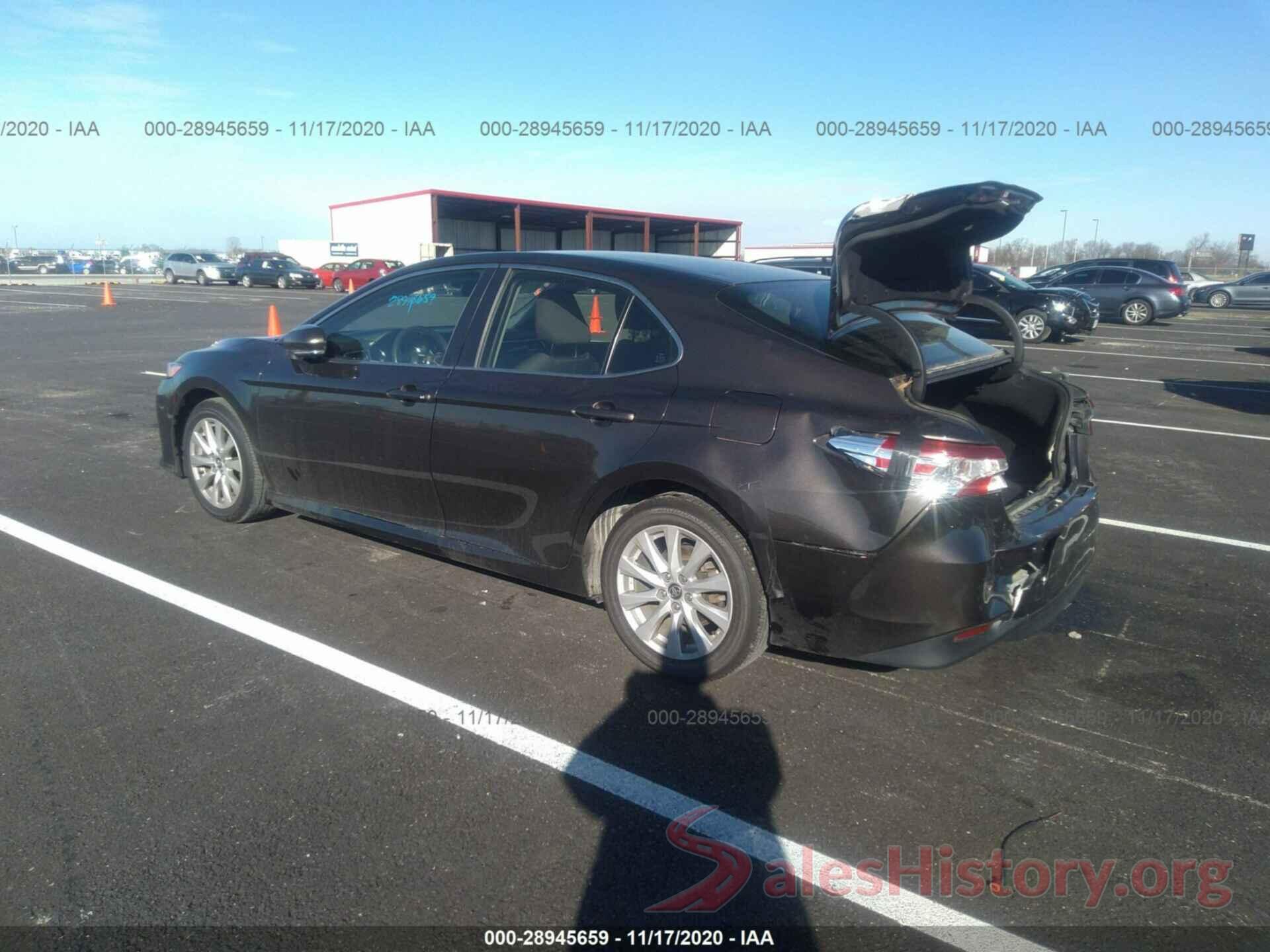 JTNB11HK8J3029601 2018 TOYOTA CAMRY