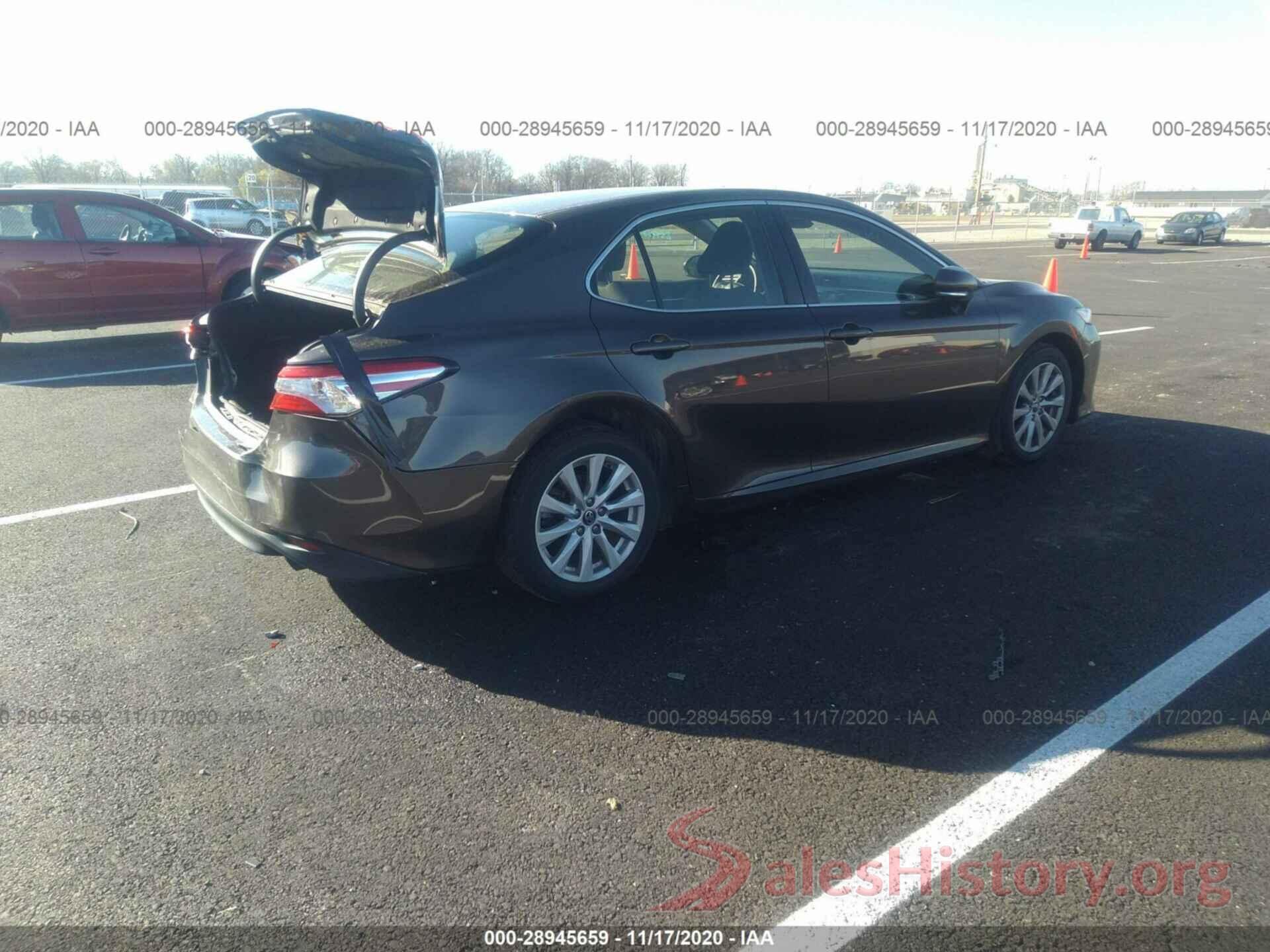 JTNB11HK8J3029601 2018 TOYOTA CAMRY