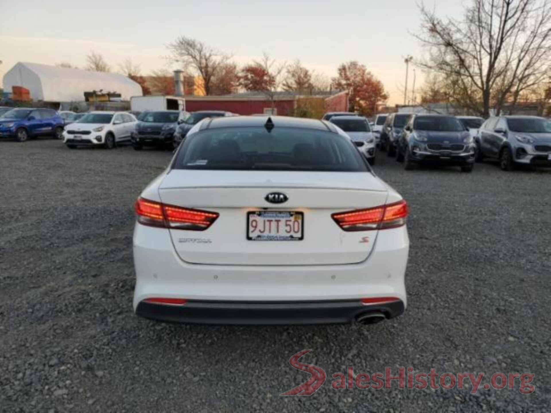 5XXGT4L39JG240666 2018 KIA OPTIMA