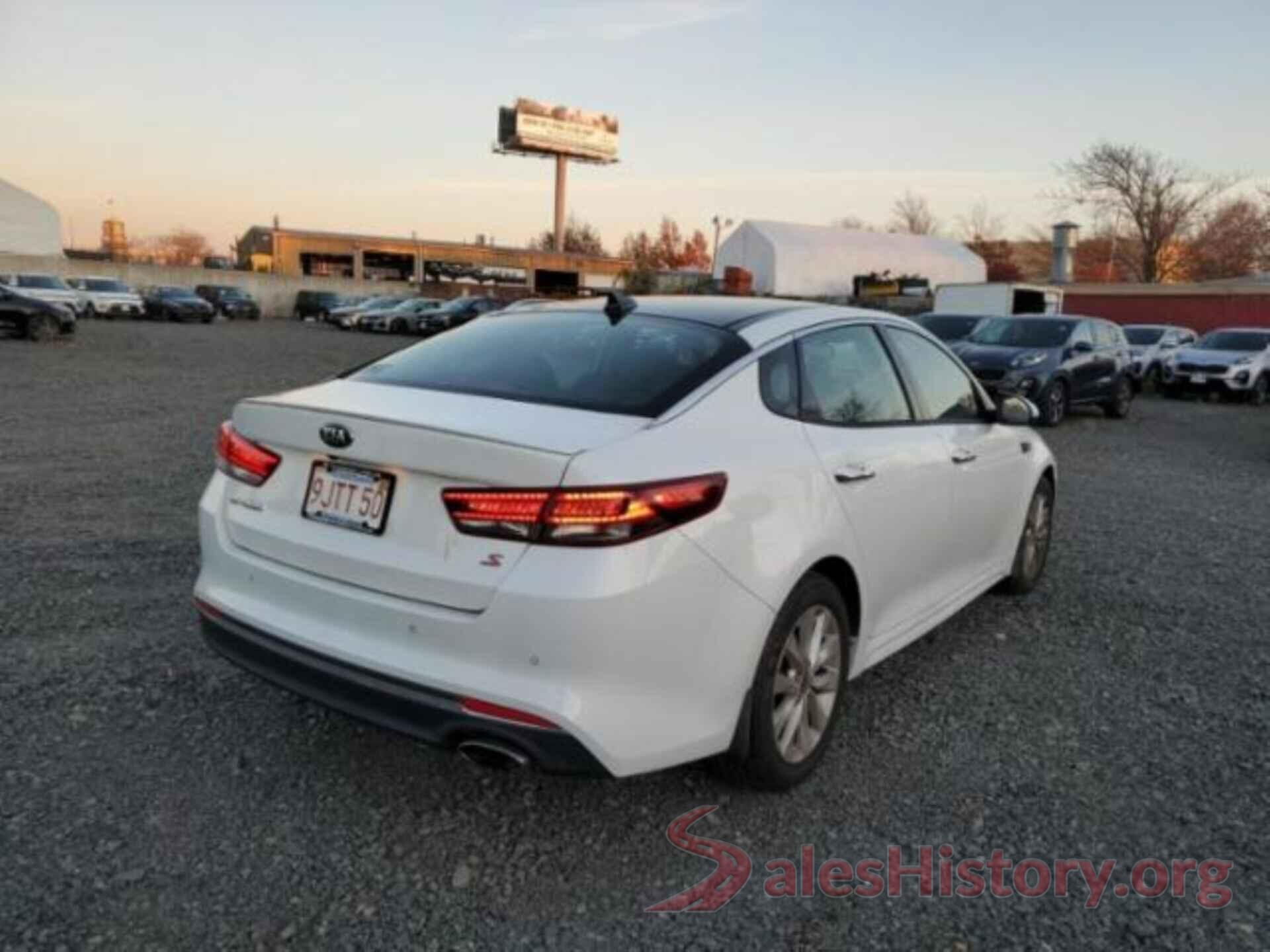 5XXGT4L39JG240666 2018 KIA OPTIMA