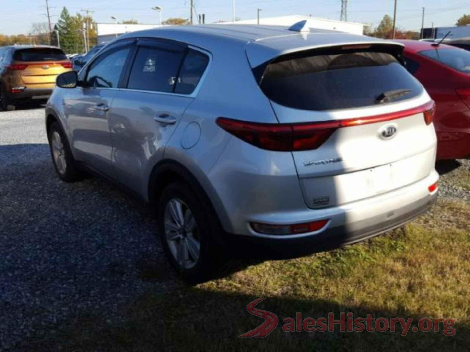 KNDPMCAC3J7368470 2018 KIA SPORTAGE