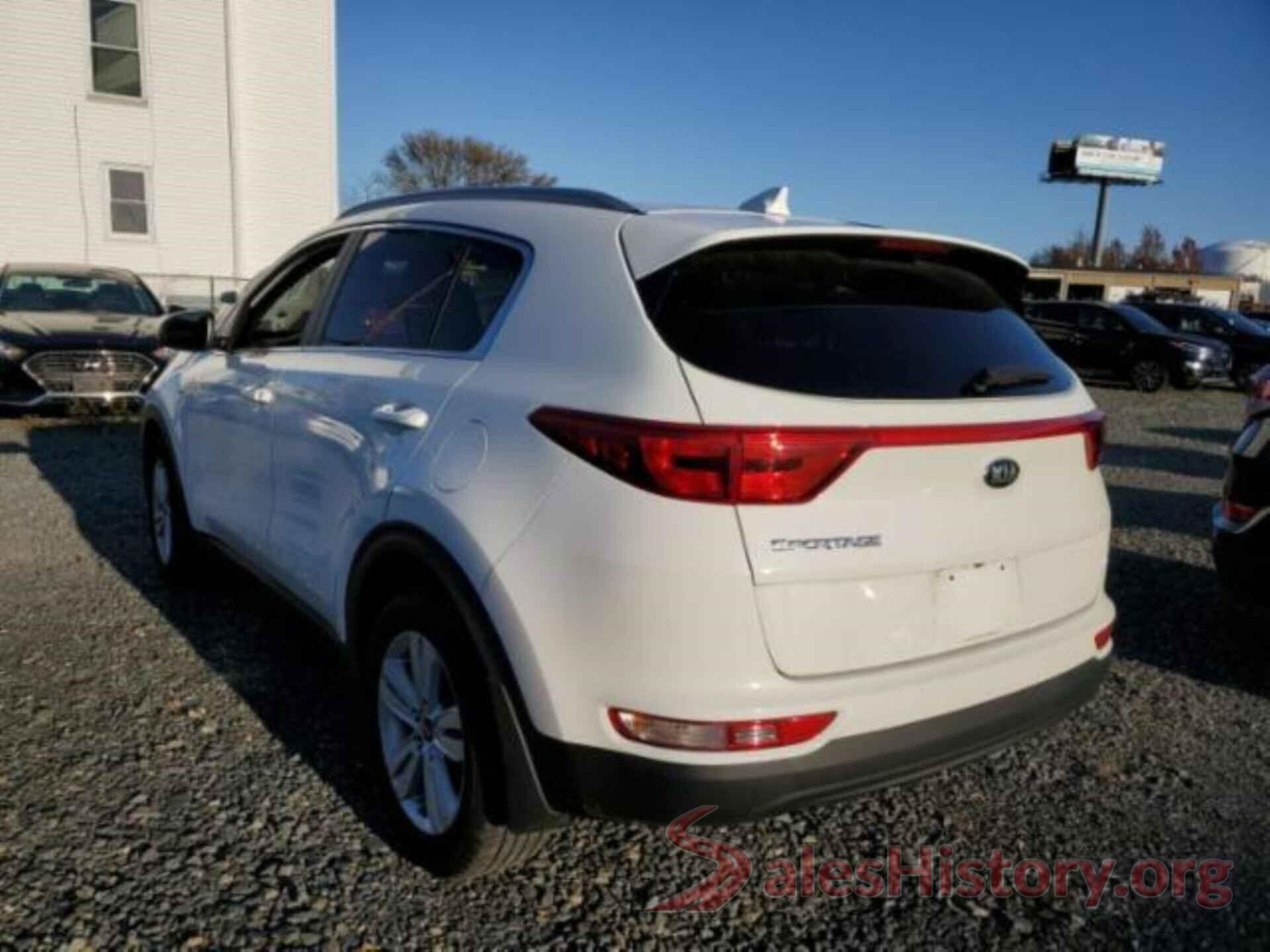 KNDPMCACXJ7394354 2018 KIA SPORTAGE