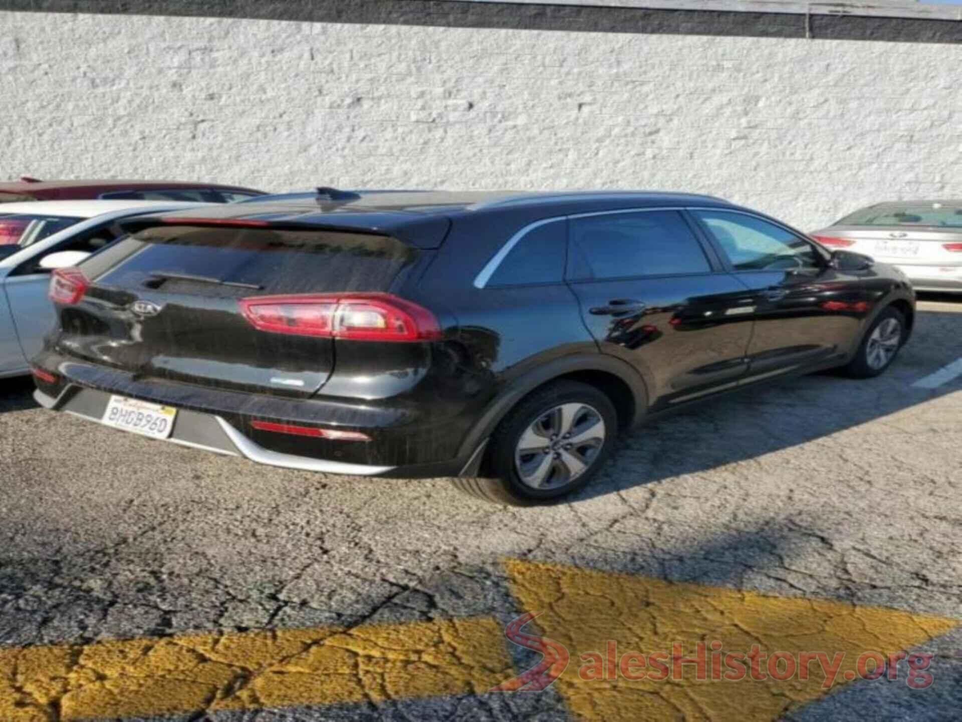 KNDCE3LC9K5221222 2019 KIA NIRO