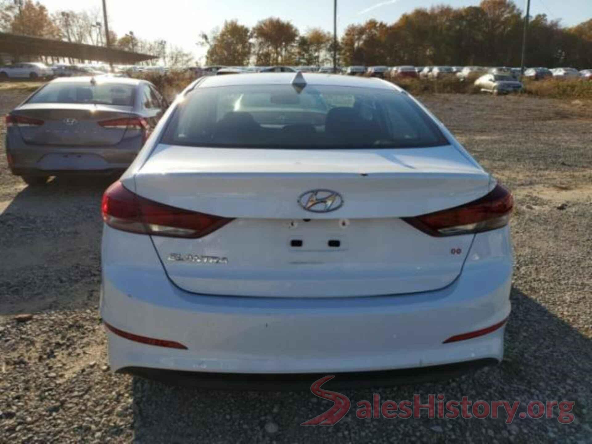 5NPD84LF7JH252723 2018 HYUNDAI ELANTRA