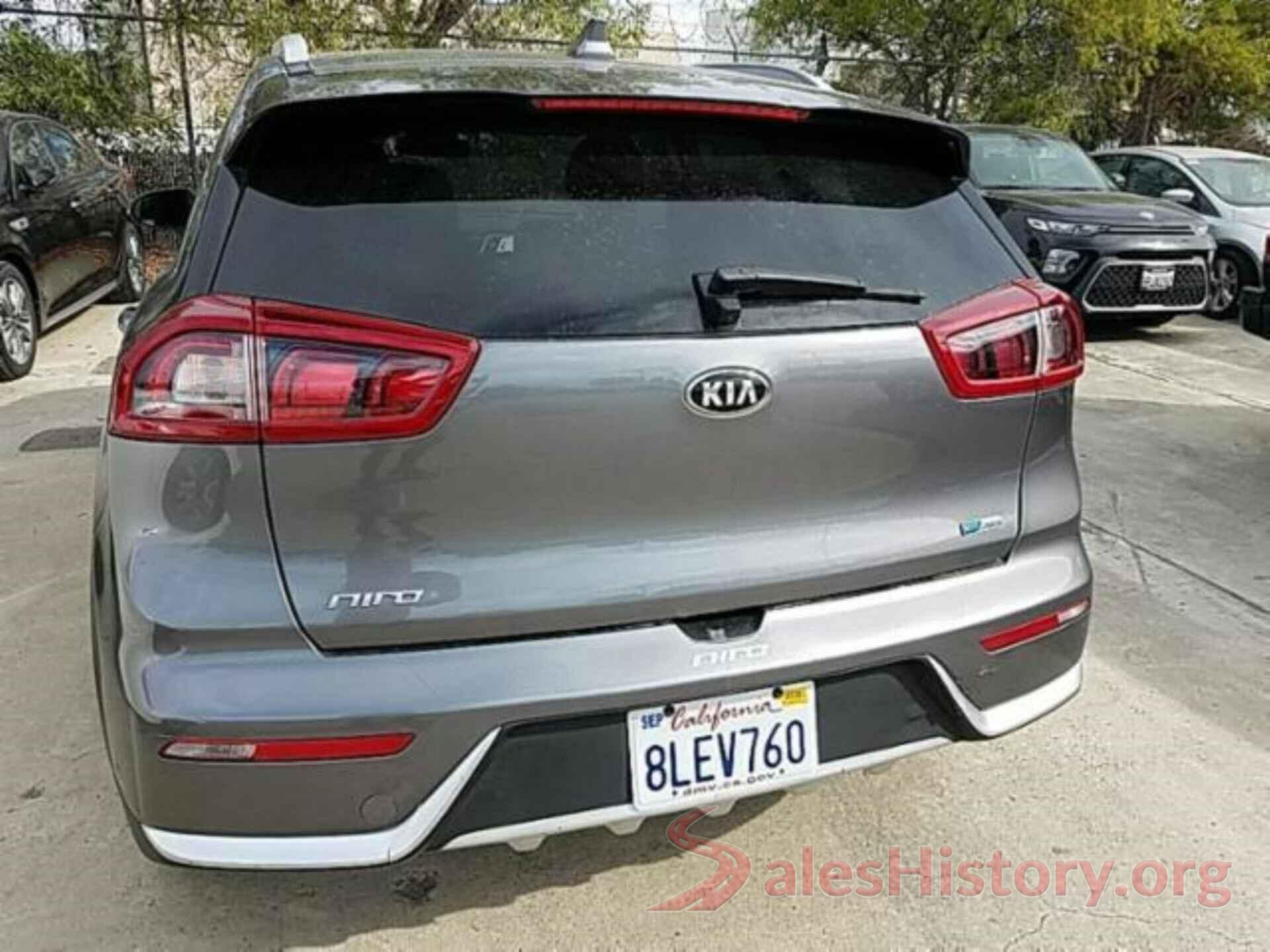 KNDCC3LC6H5100680 2017 KIA NIRO