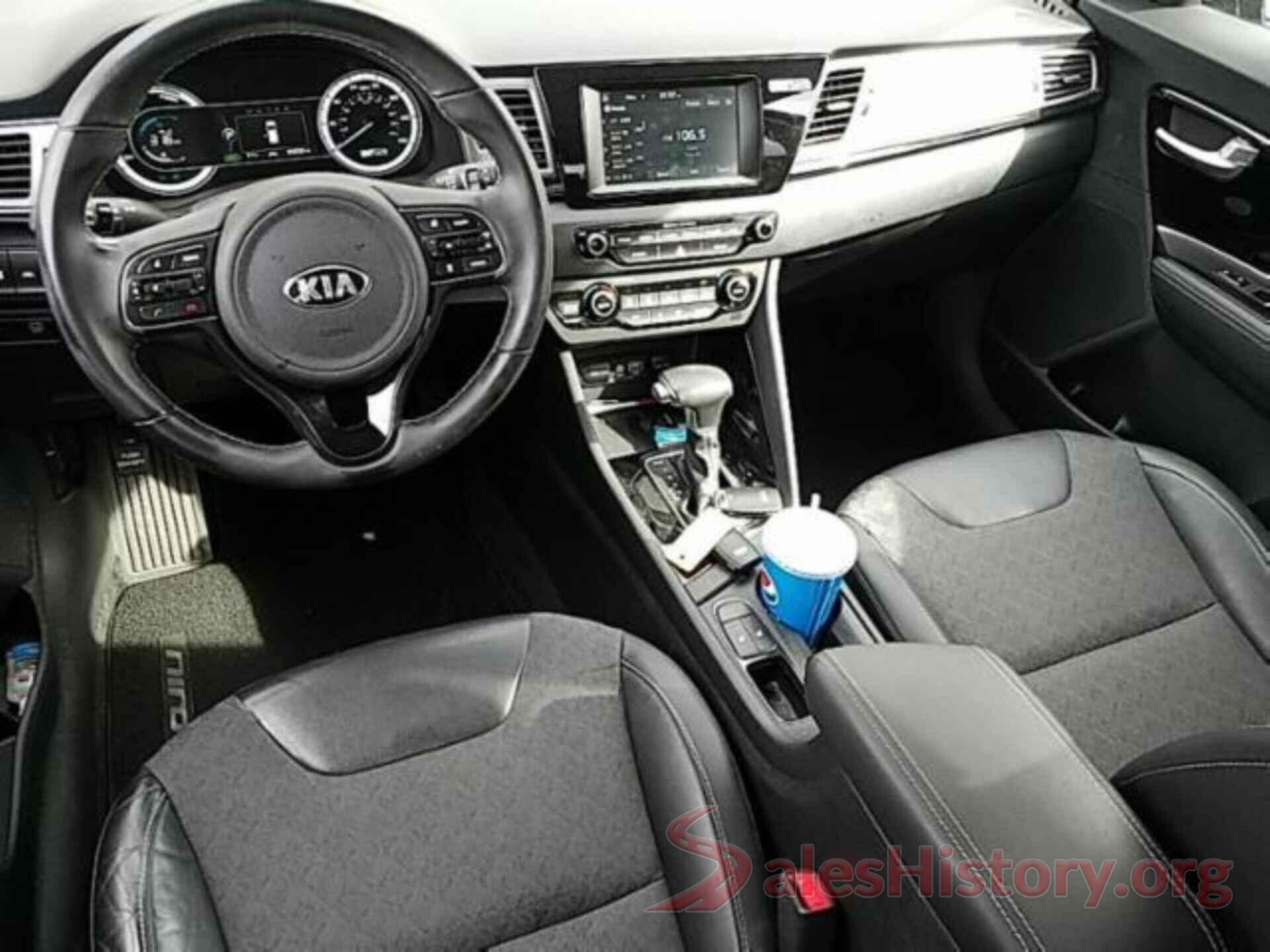 KNDCC3LC6H5100680 2017 KIA NIRO