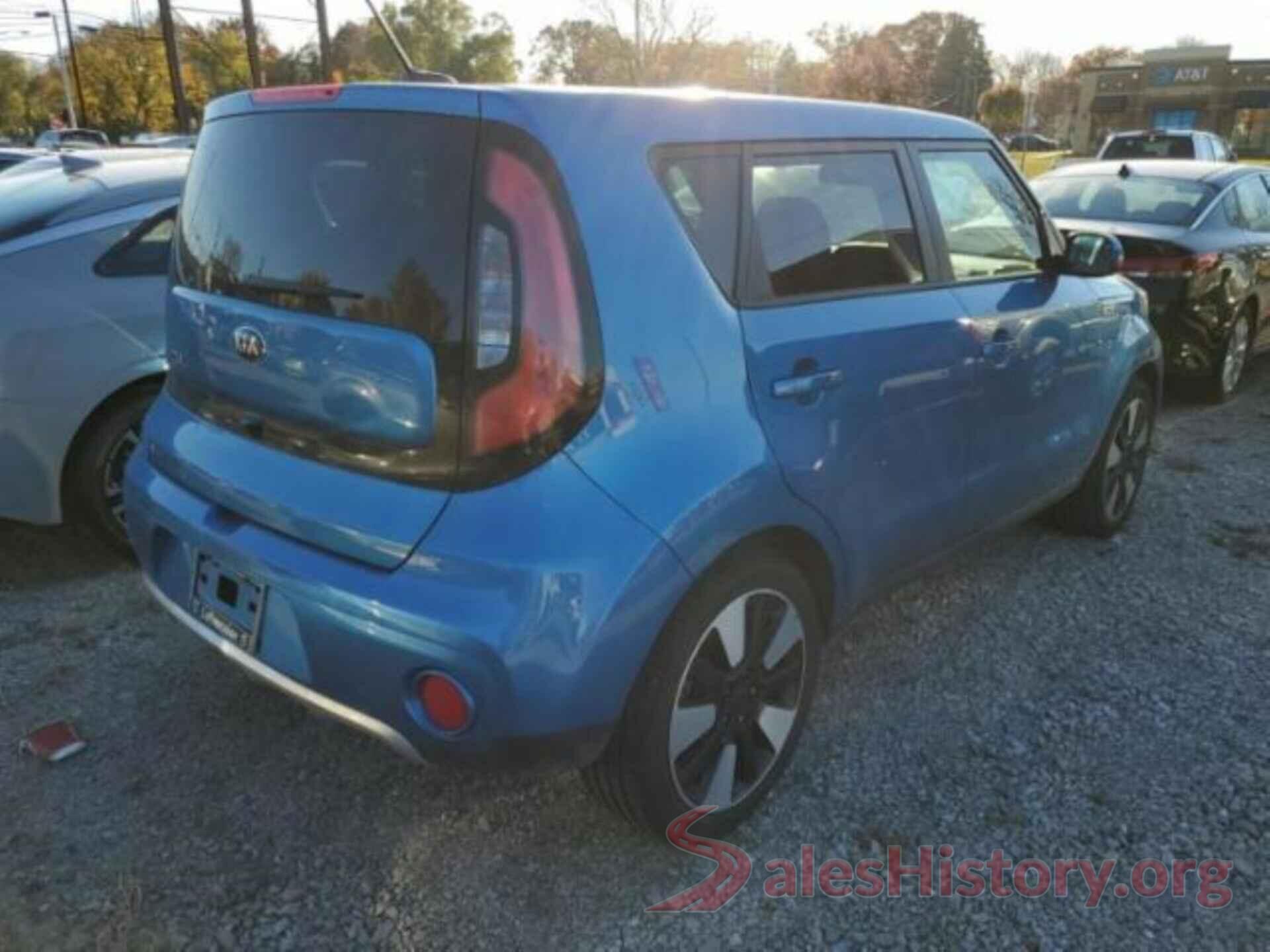 KNDJP3A58H7457637 2017 KIA SOUL