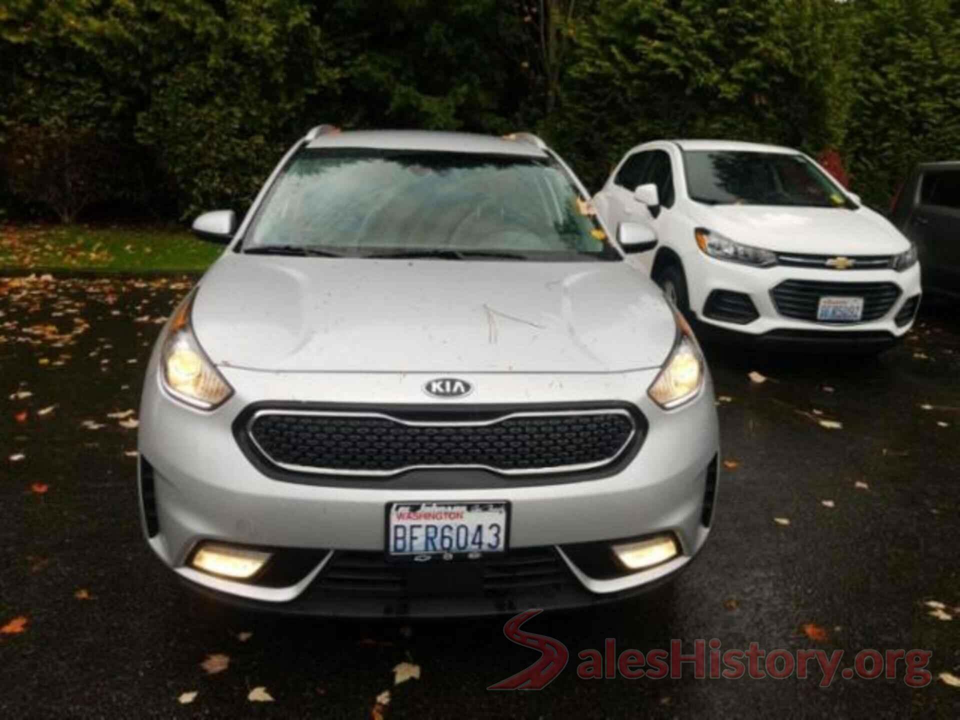 KNDCB3LCXH5075172 2017 KIA NIRO