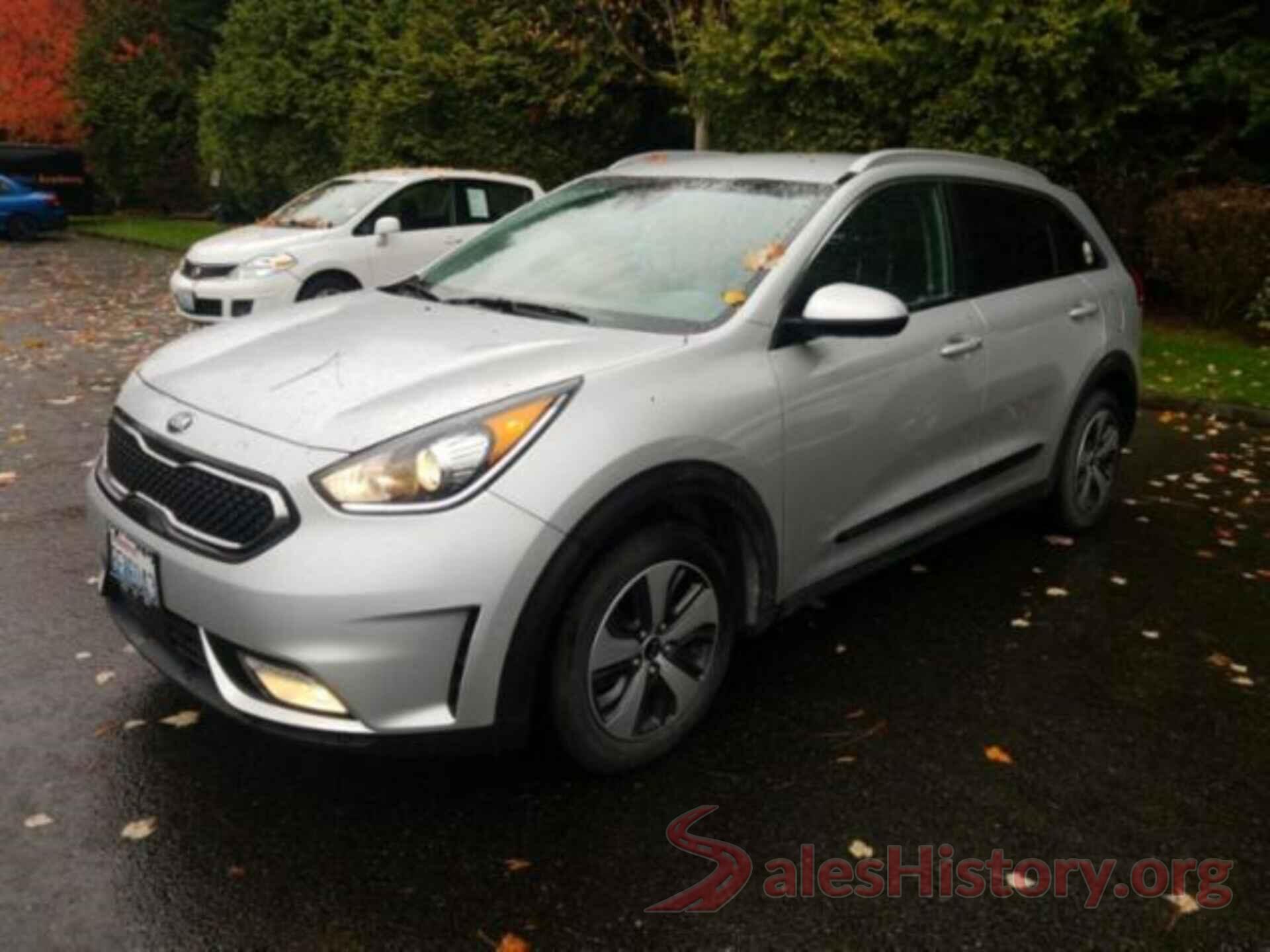 KNDCB3LCXH5075172 2017 KIA NIRO