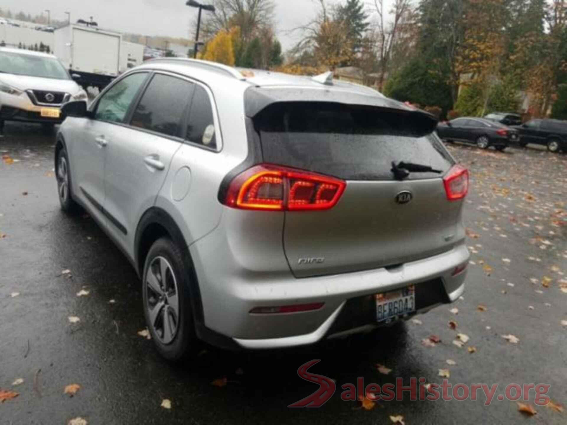 KNDCB3LCXH5075172 2017 KIA NIRO