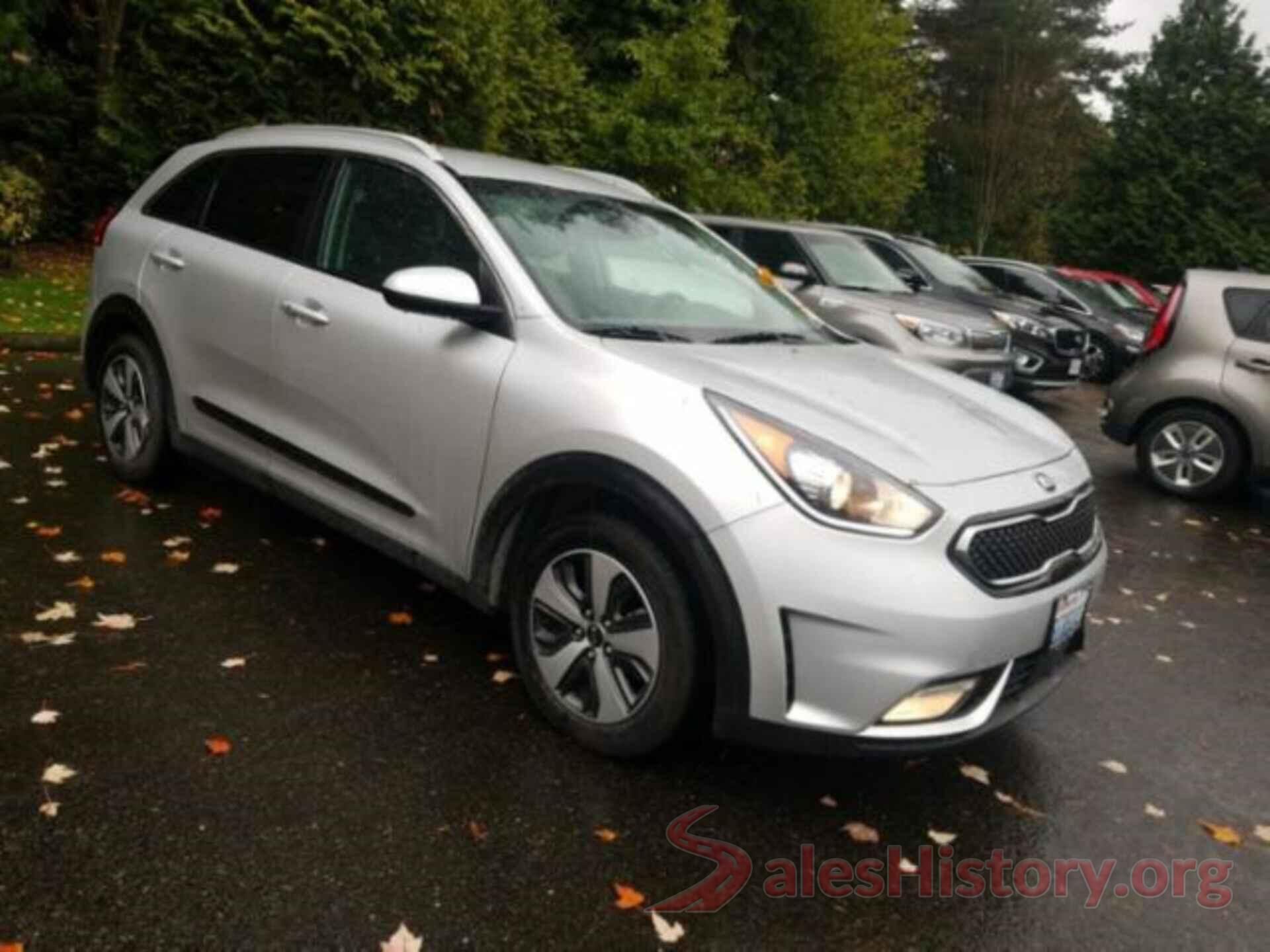 KNDCB3LCXH5075172 2017 KIA NIRO