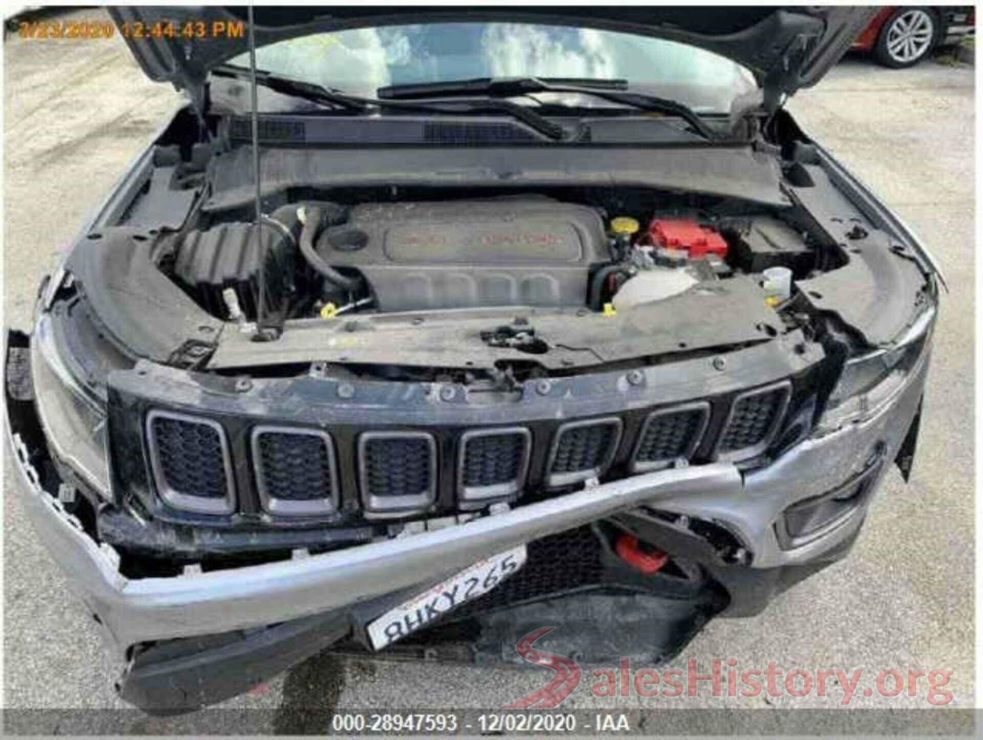 3C4NJDDB2KT668104 2019 JEEP COMPASS