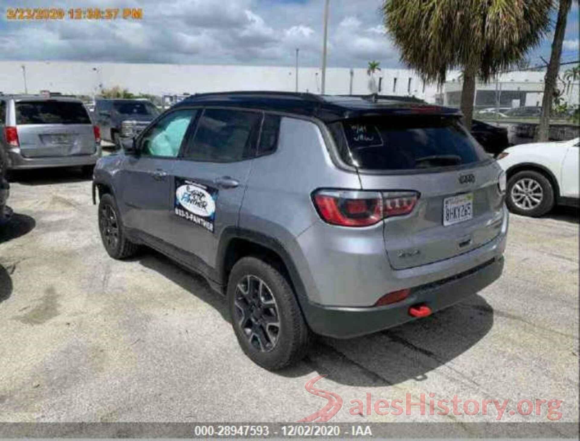 3C4NJDDB2KT668104 2019 JEEP COMPASS