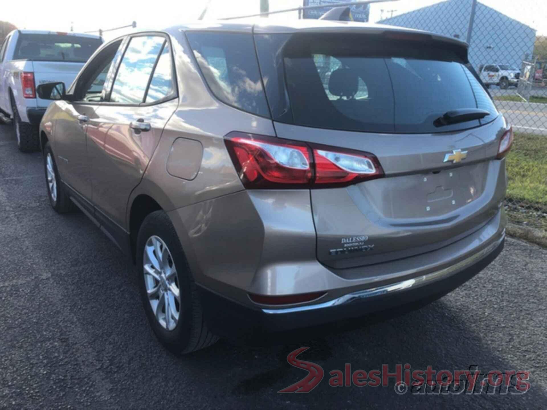 2GNAXREV4J6292647 2018 CHEVROLET EQUINOX