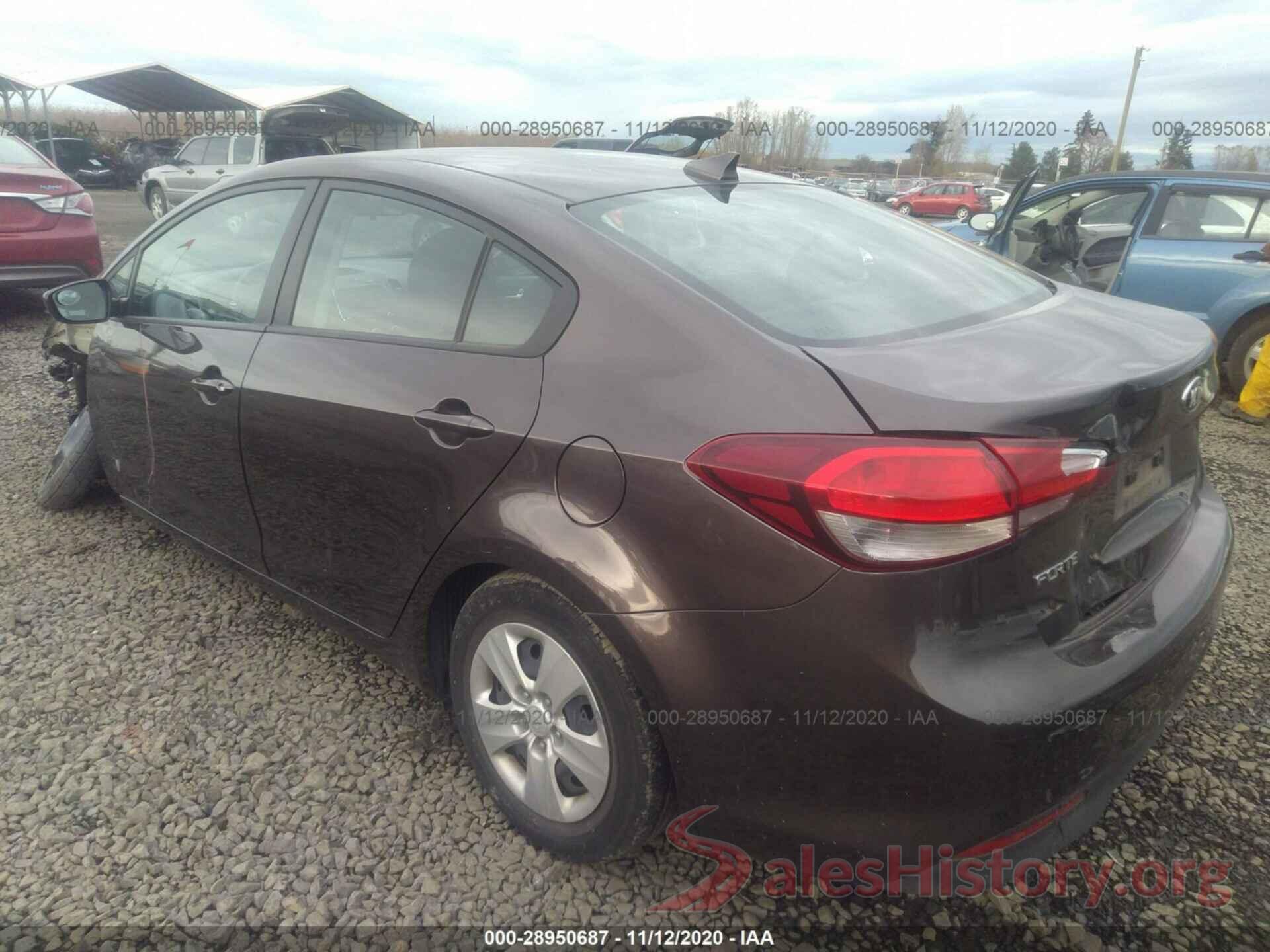 3KPFL4A70JE199015 2018 KIA FORTE