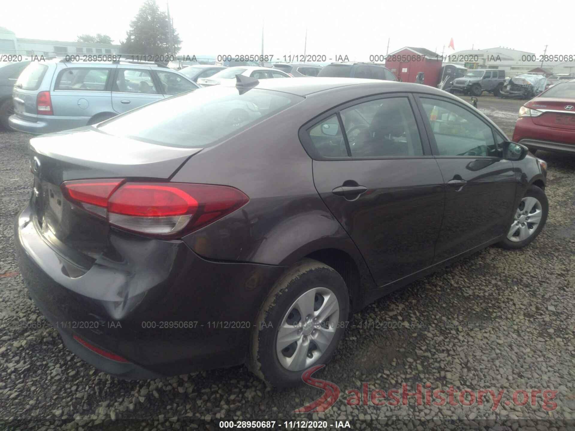 3KPFL4A70JE199015 2018 KIA FORTE