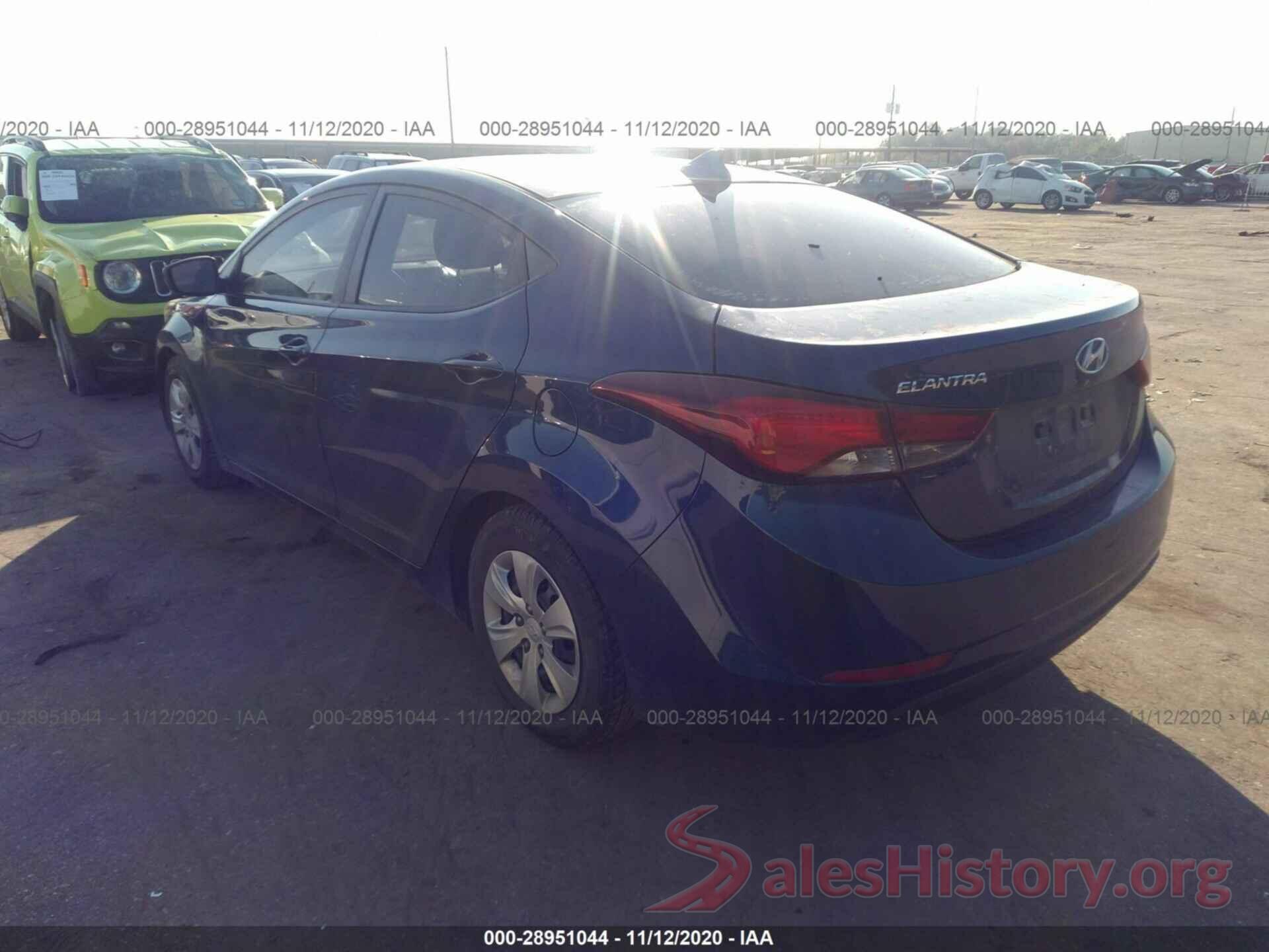 5NPDH4AE8GH716962 2016 HYUNDAI ELANTRA