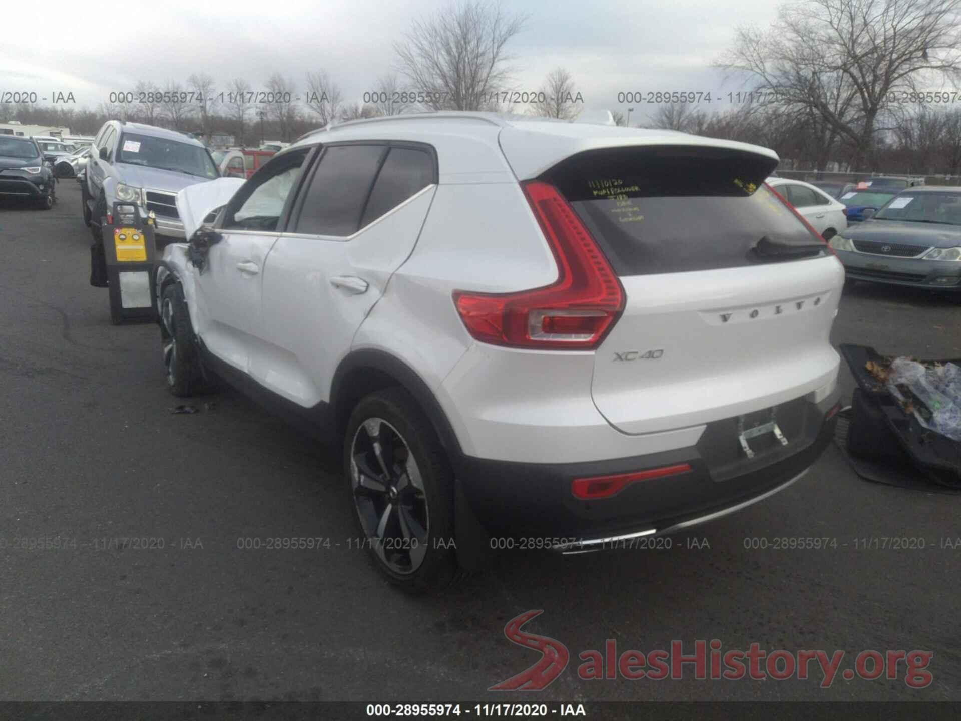 YV4AC2HL5K2068949 2019 VOLVO XC40