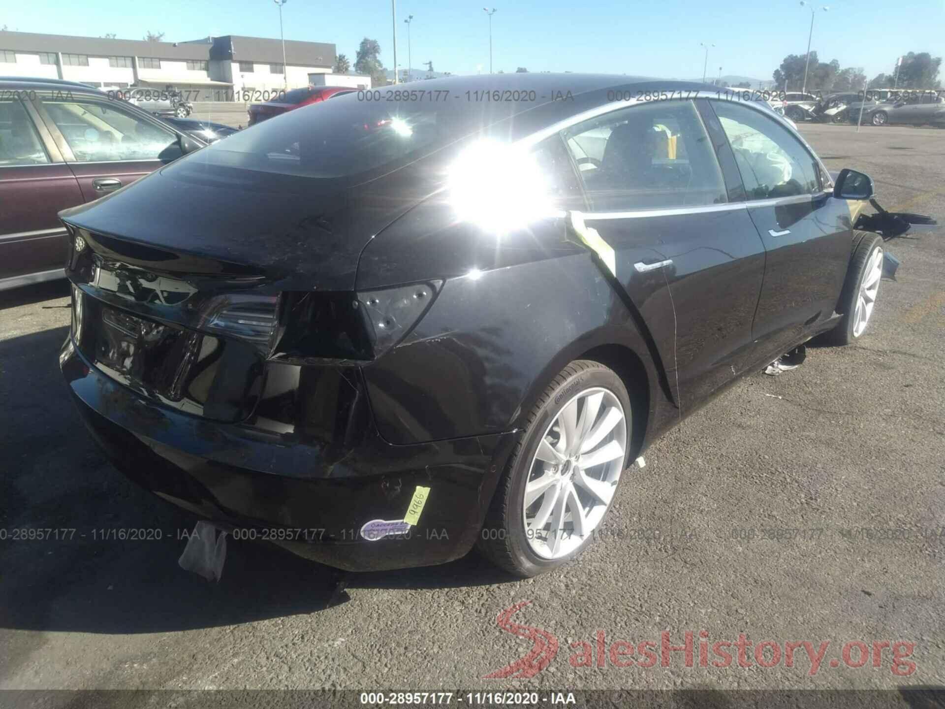 5YJ3E1EAXJF095532 2018 TESLA MODEL 3