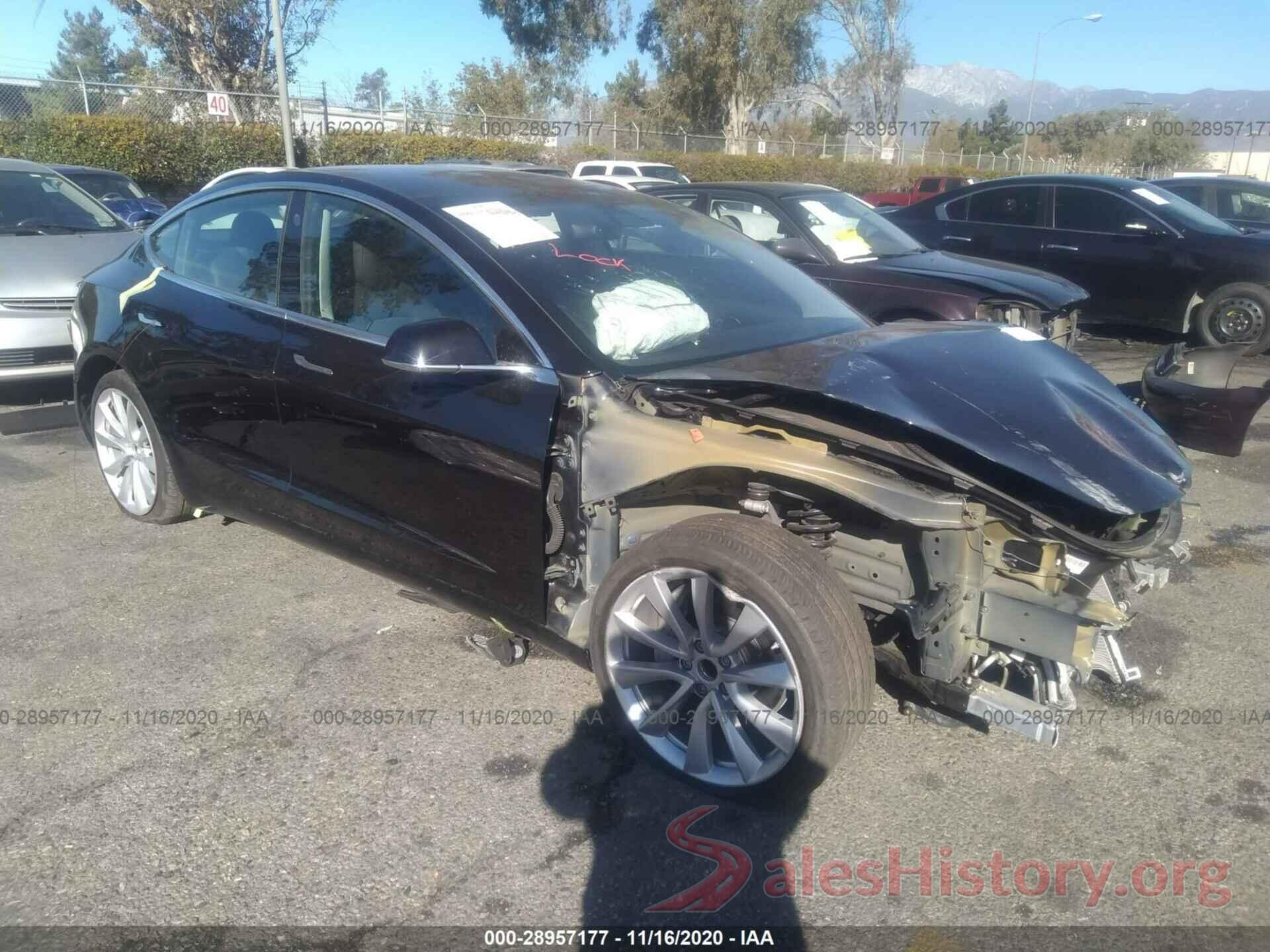 5YJ3E1EAXJF095532 2018 TESLA MODEL 3