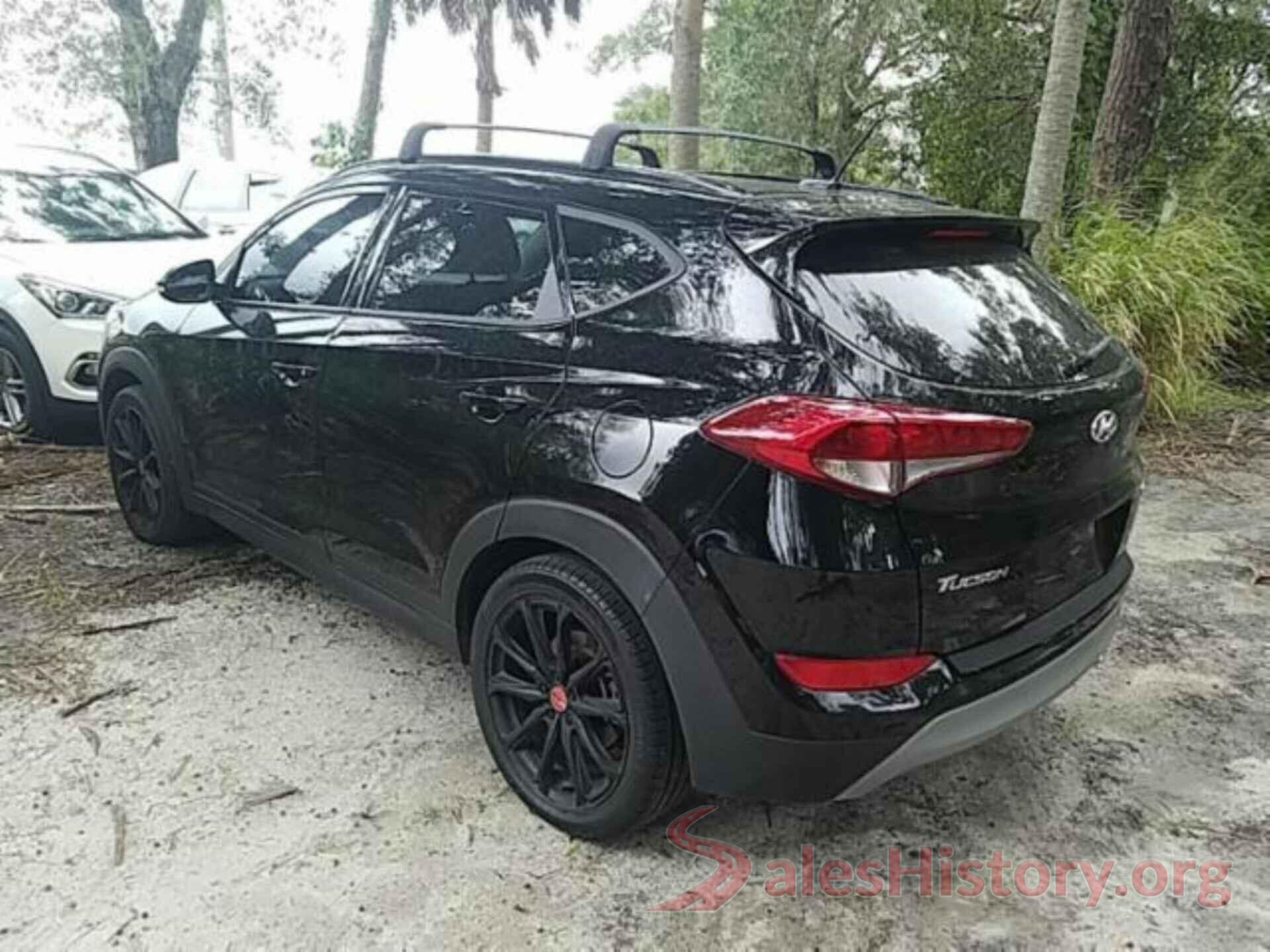 KM8J33A22HU524411 2017 HYUNDAI TUCSON