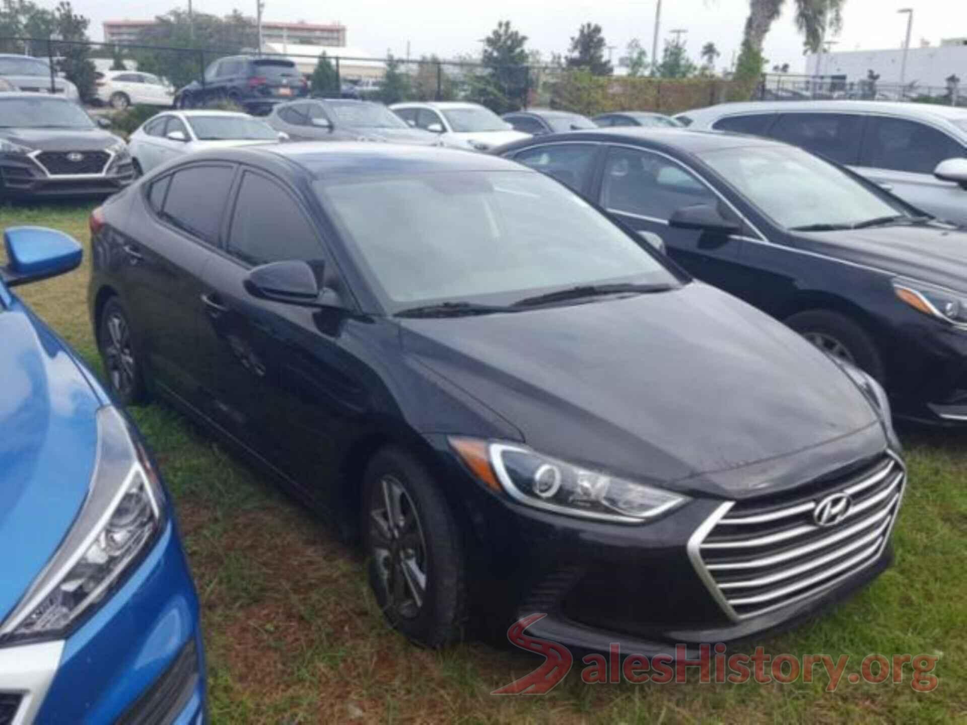 5NPD84LF7JH247800 2018 HYUNDAI ELANTRA