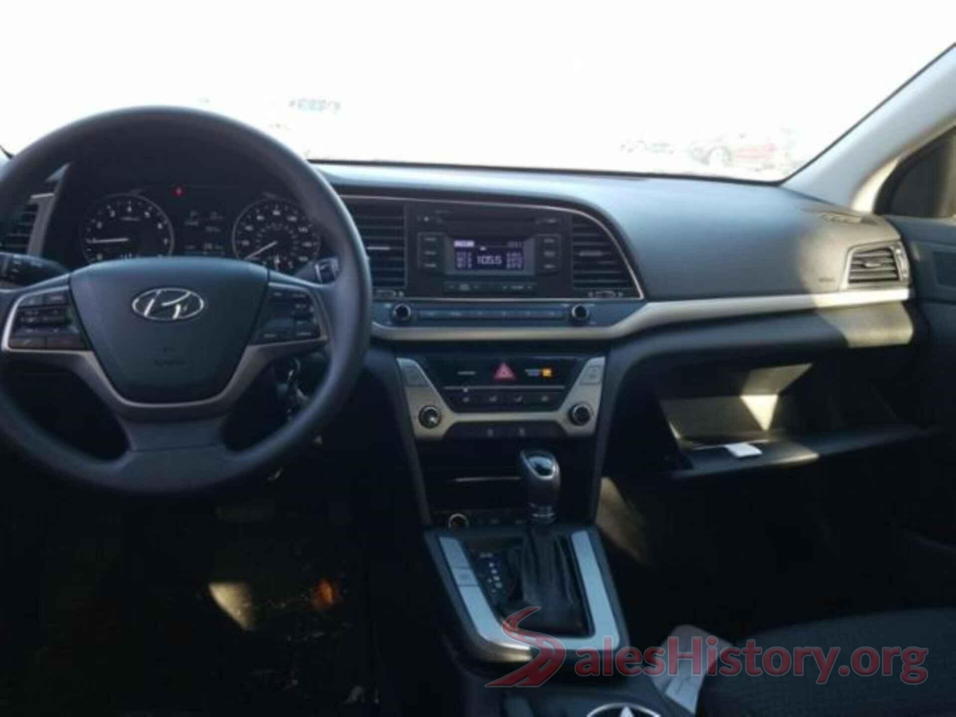 5NPD74LF5JH286923 2018 HYUNDAI ELANTRA