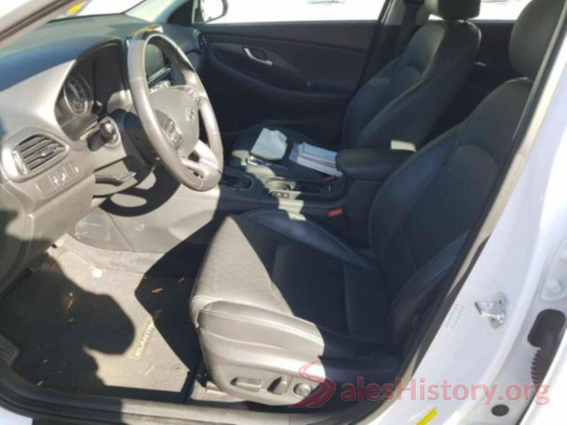 KMHH35LE3JU009389 2018 HYUNDAI ELANTRA GT