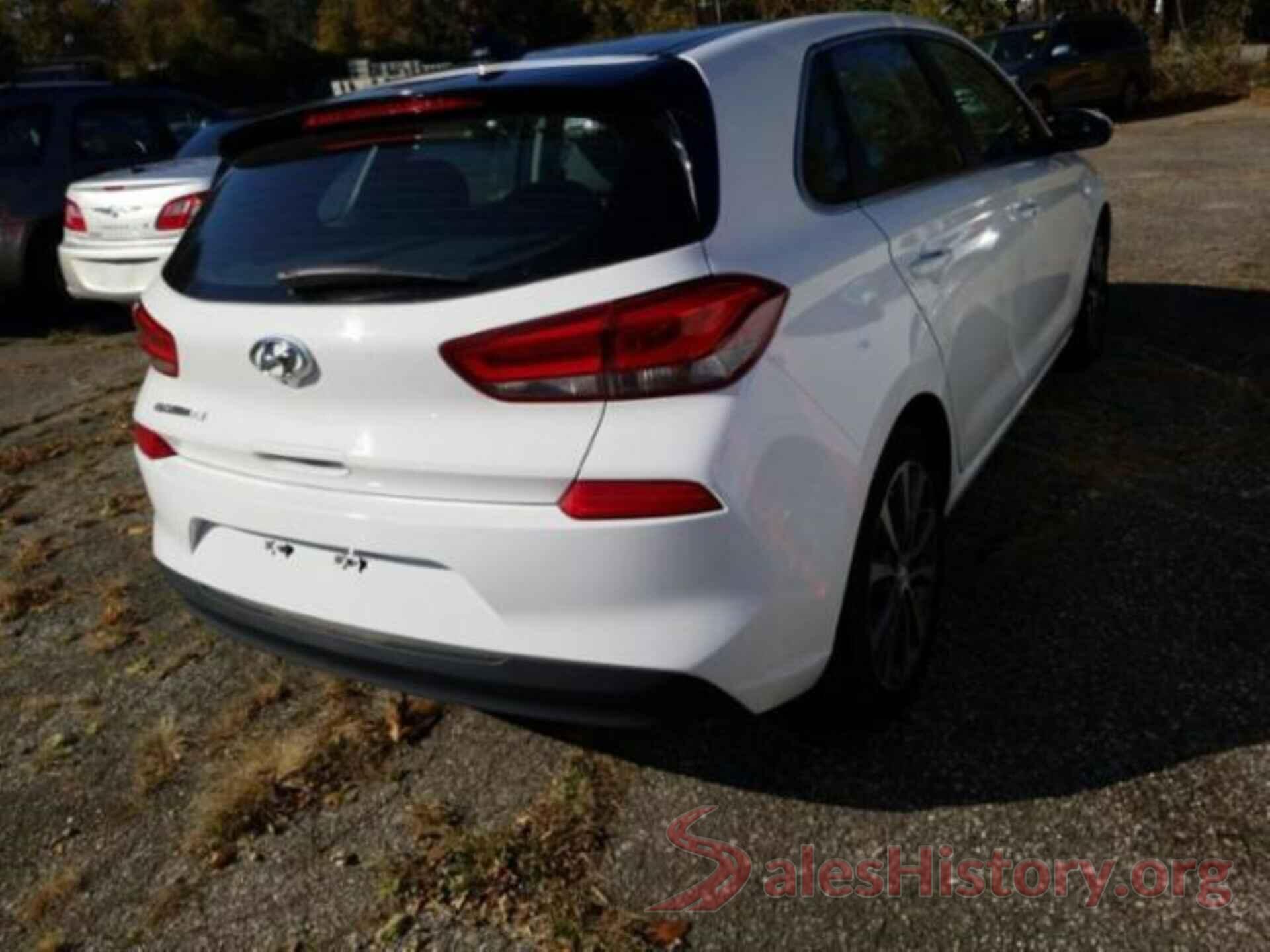 KMHH35LE3JU009389 2018 HYUNDAI ELANTRA GT