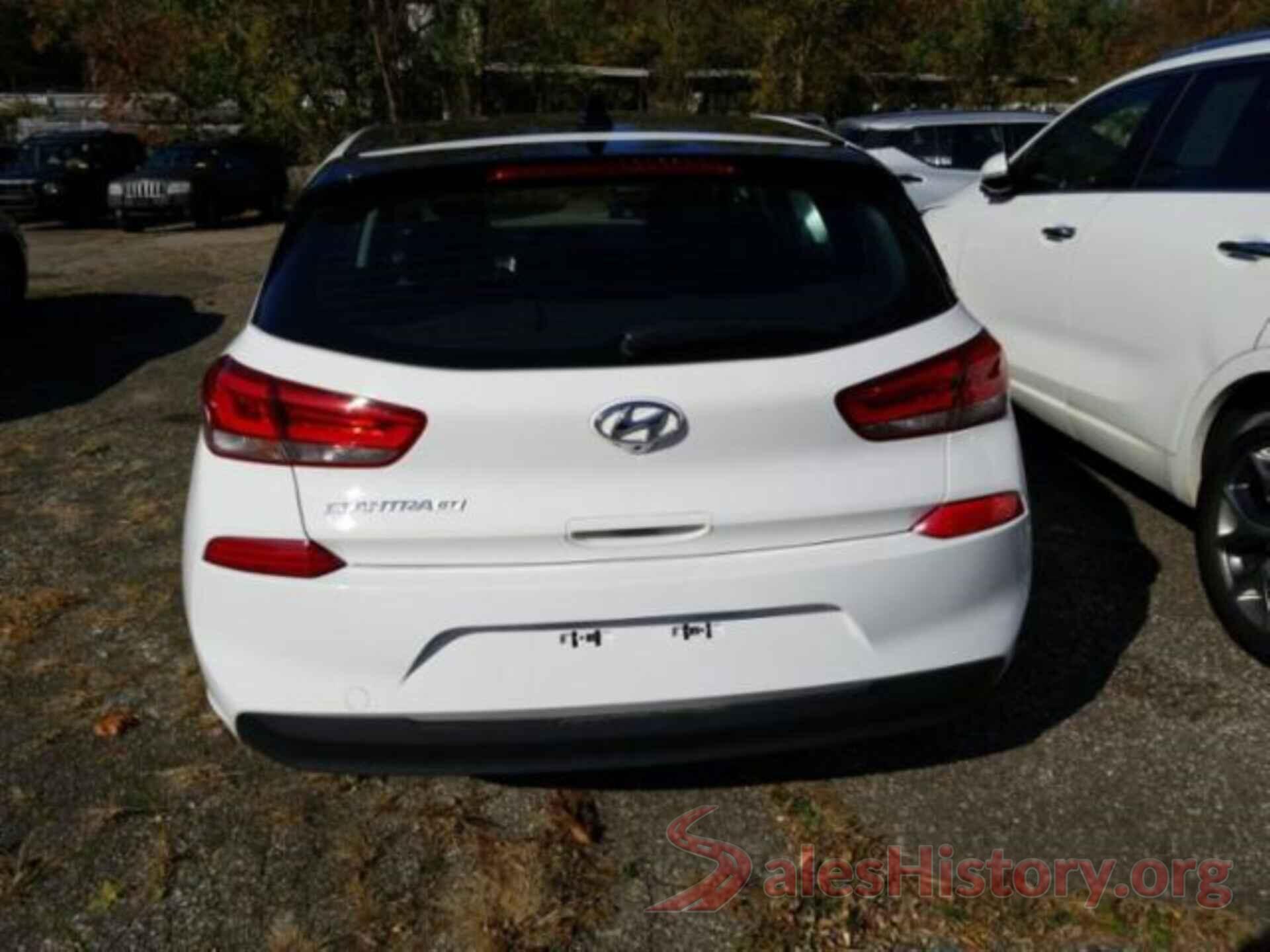 KMHH35LE3JU009389 2018 HYUNDAI ELANTRA GT