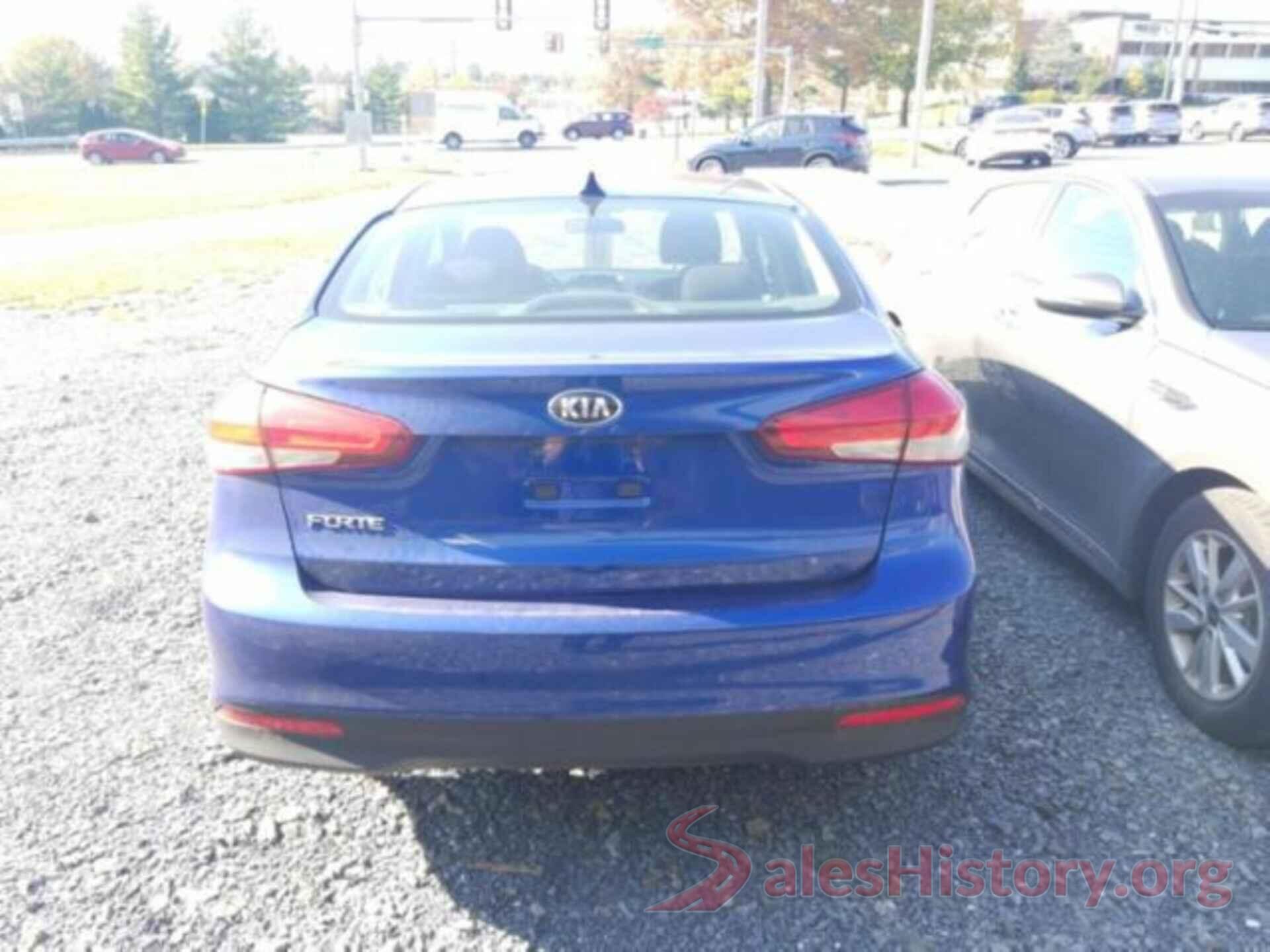 3KPFK4A71HE065661 2017 KIA FORTE