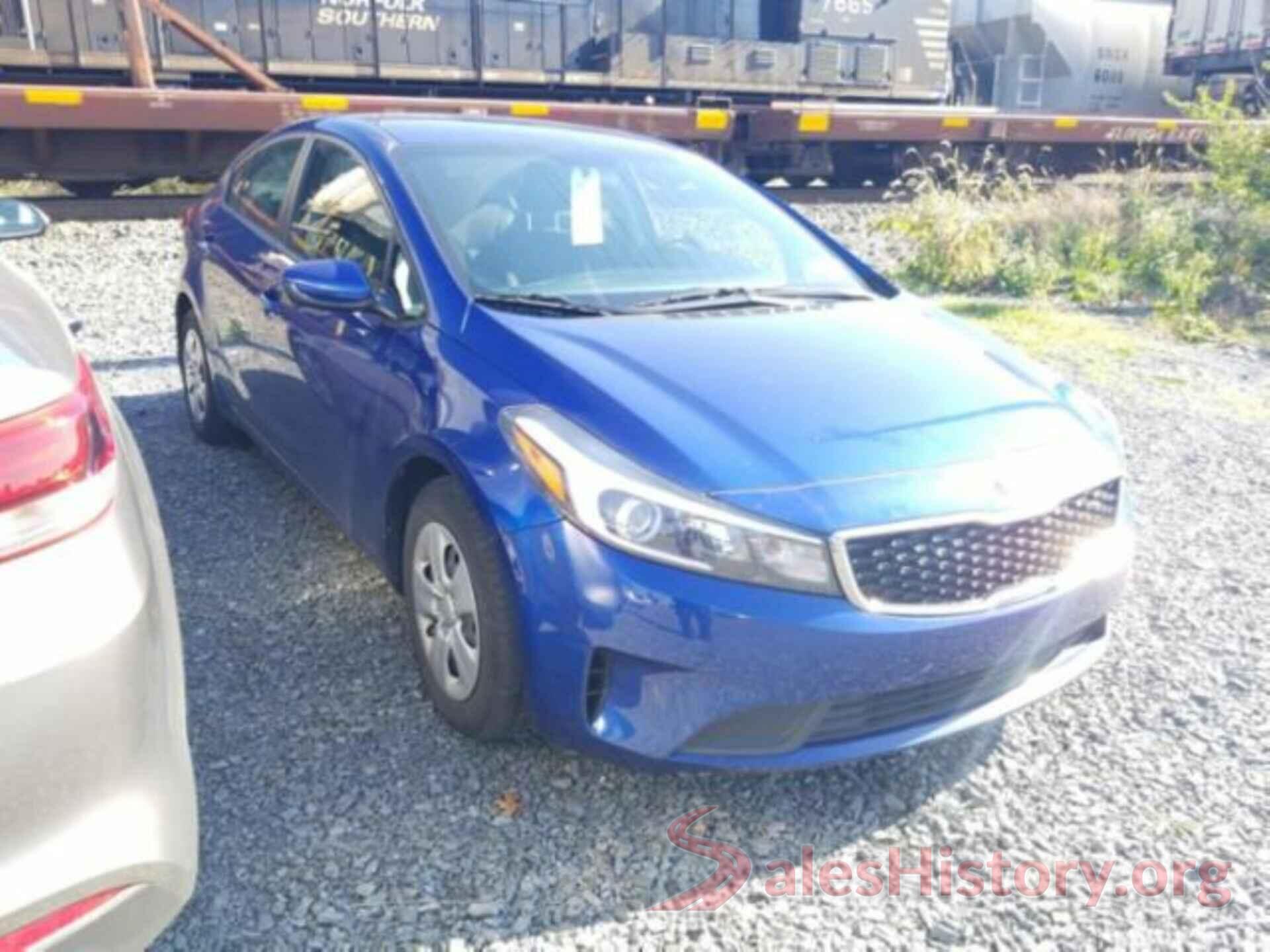 3KPFK4A71HE065661 2017 KIA FORTE