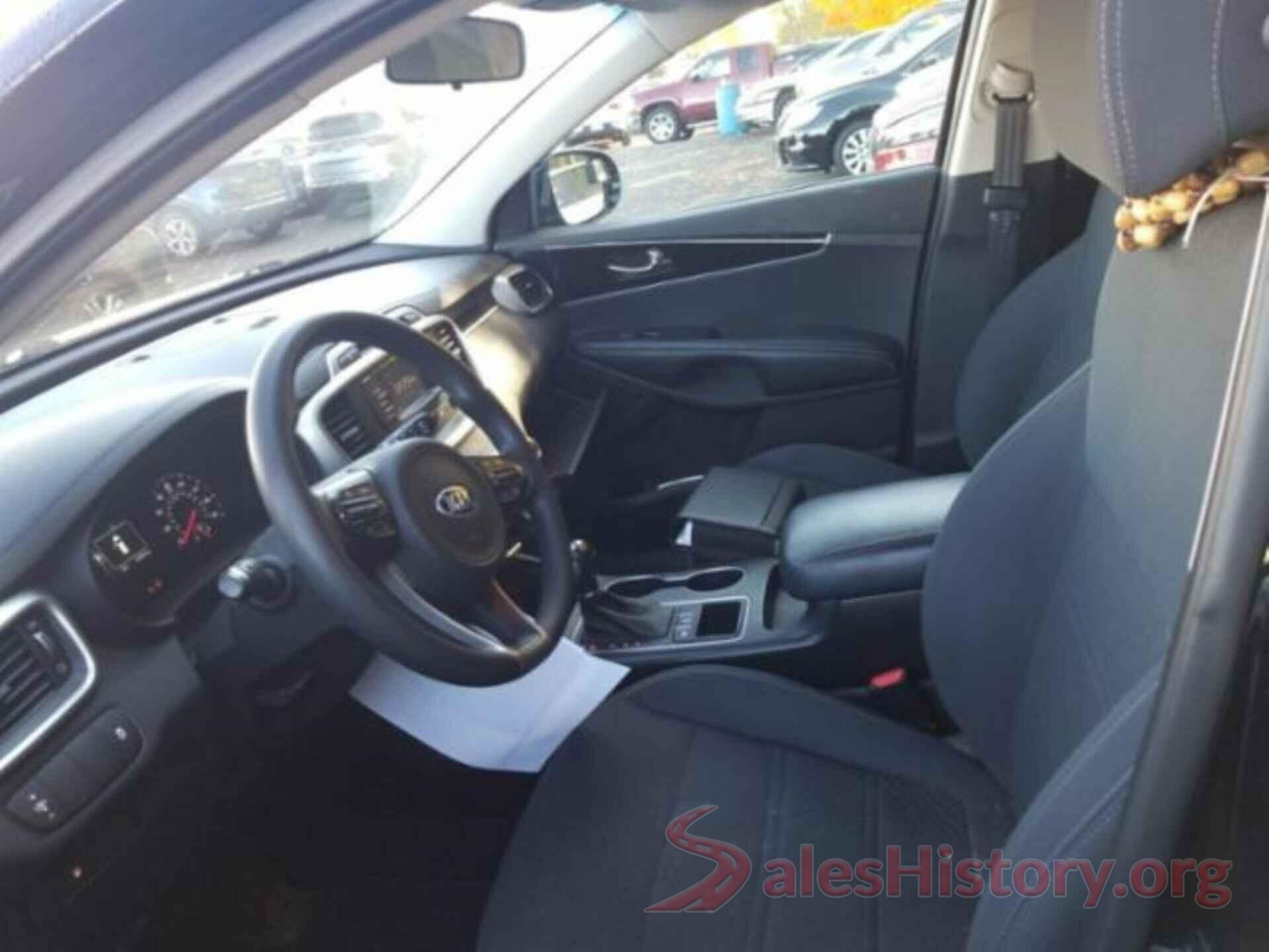 5XYPGDA58HG325318 2017 KIA SORENTO