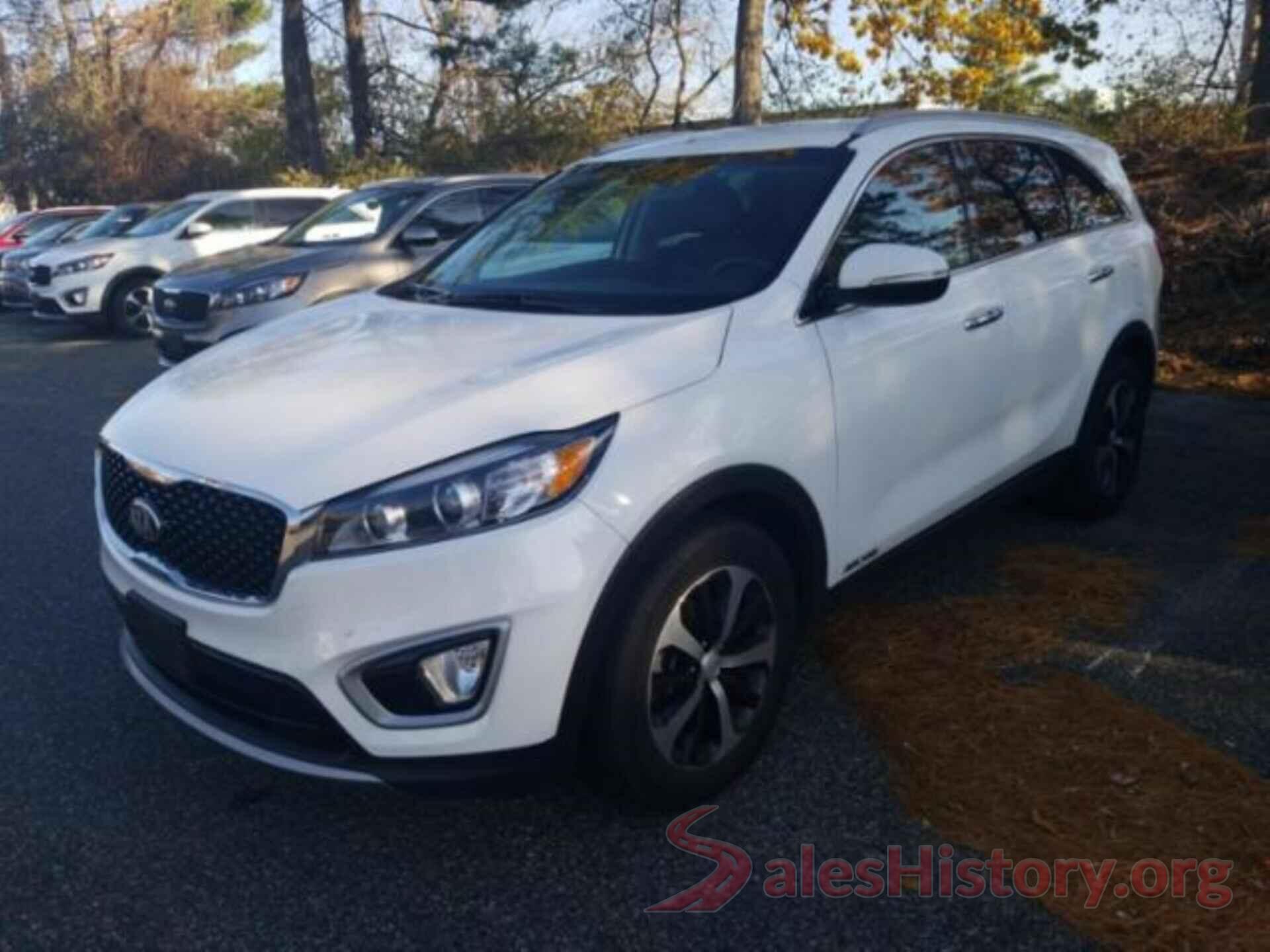 5XYPHDA57JG395864 2018 KIA SORENTO