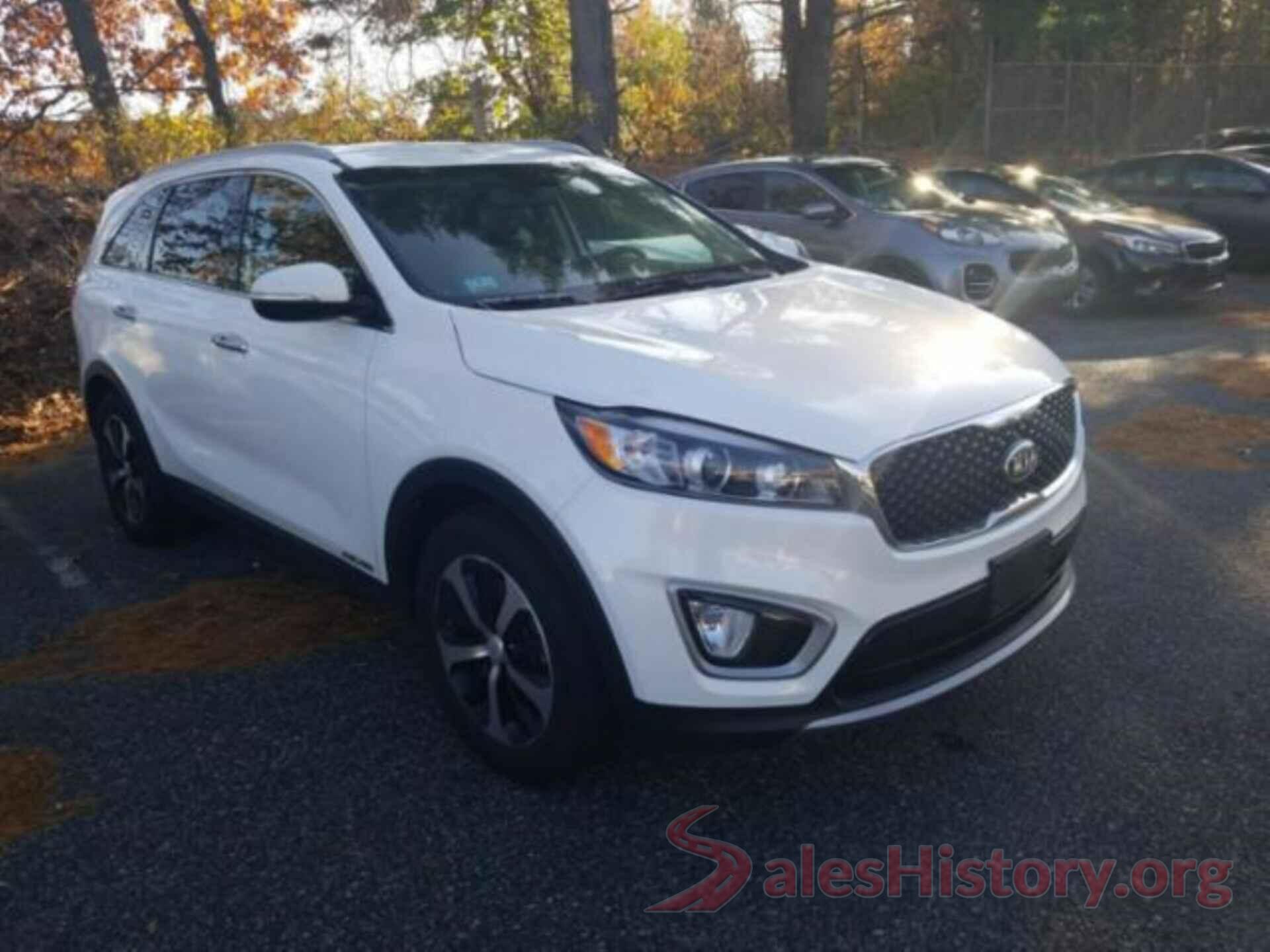 5XYPHDA57JG395864 2018 KIA SORENTO