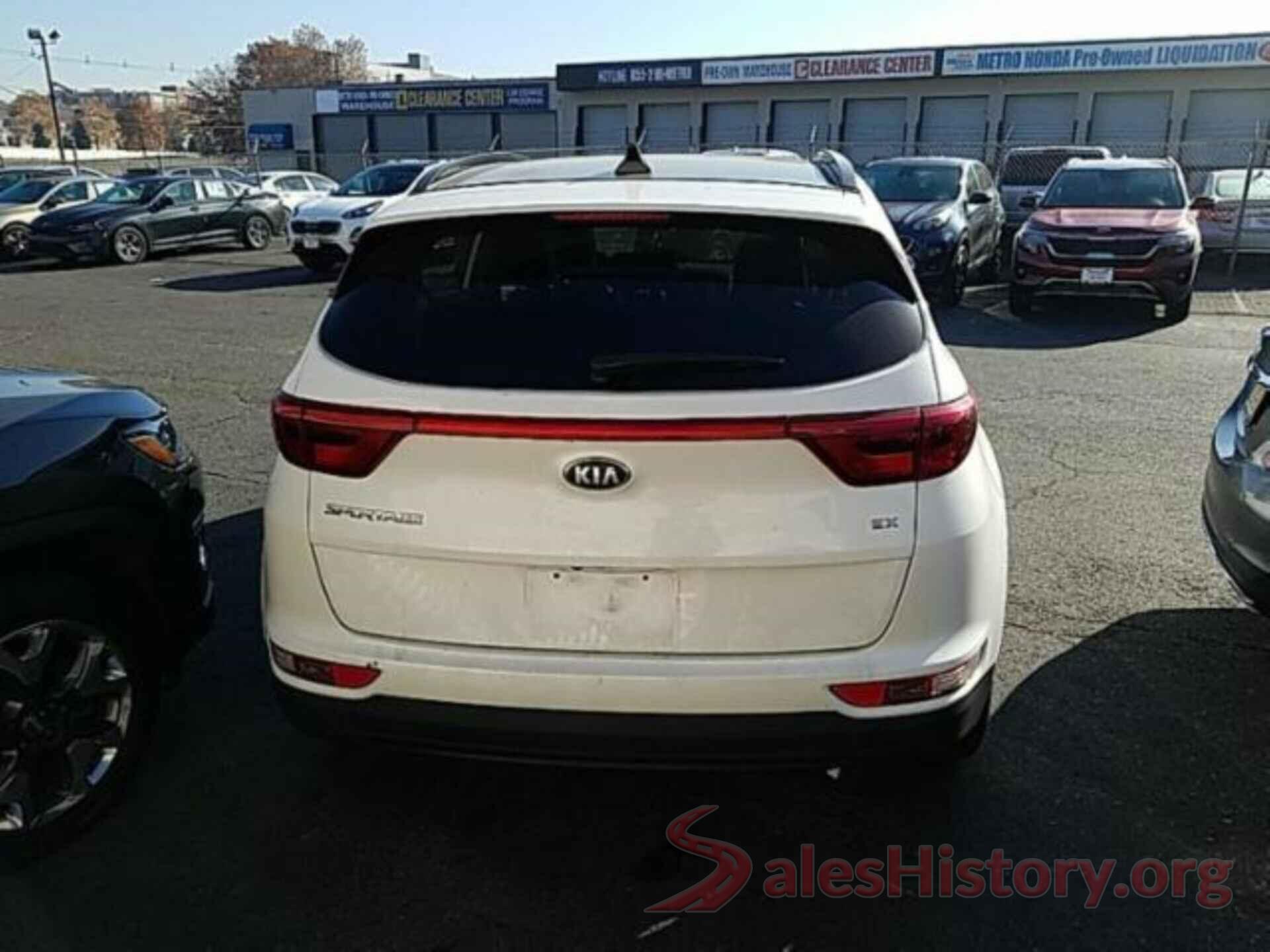 KNDPNCAC8J7412606 2018 KIA SPORTAGE