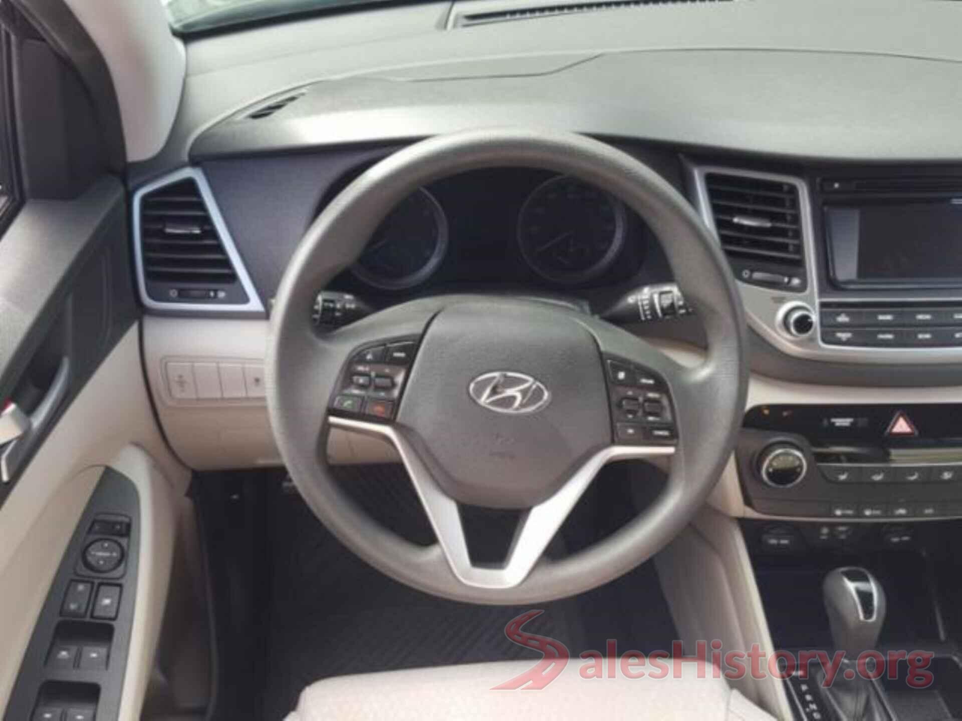 KM8J33A4XHU272151 2017 HYUNDAI TUCSON