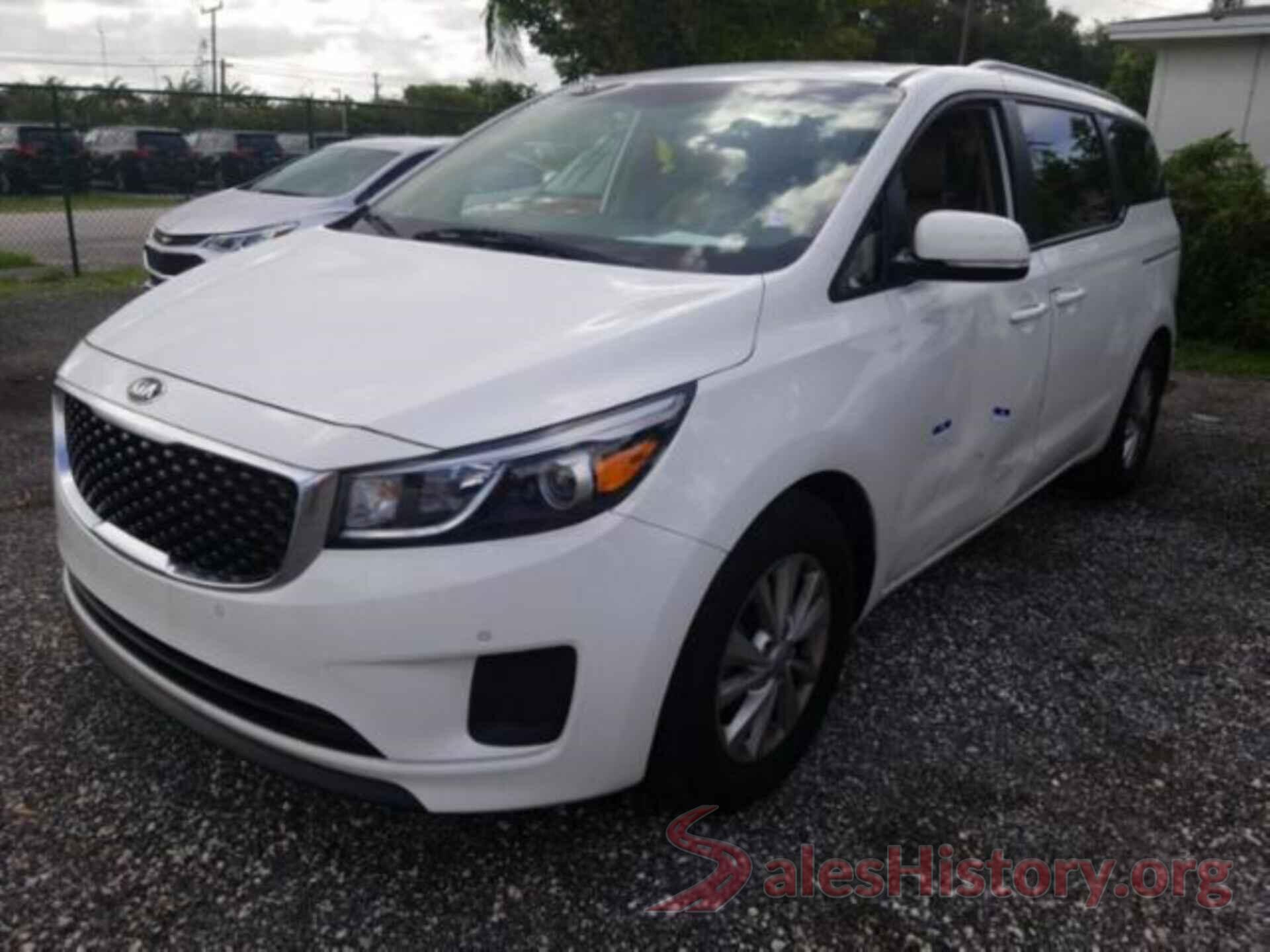 KNDMB5C16H6328223 2017 KIA SEDONA