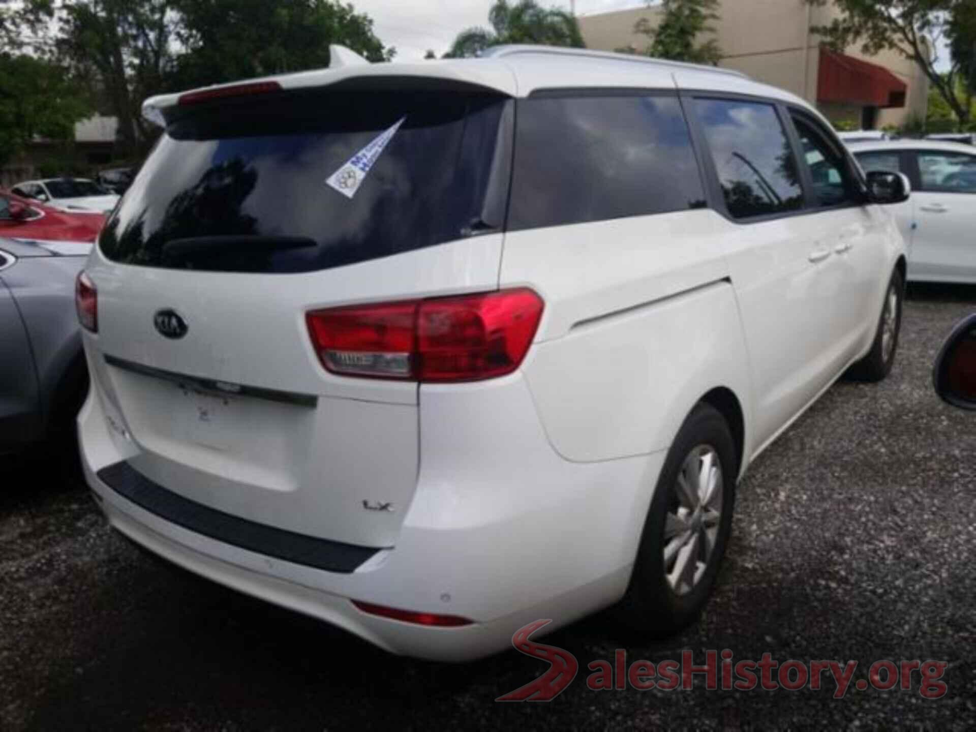 KNDMB5C16H6328223 2017 KIA SEDONA