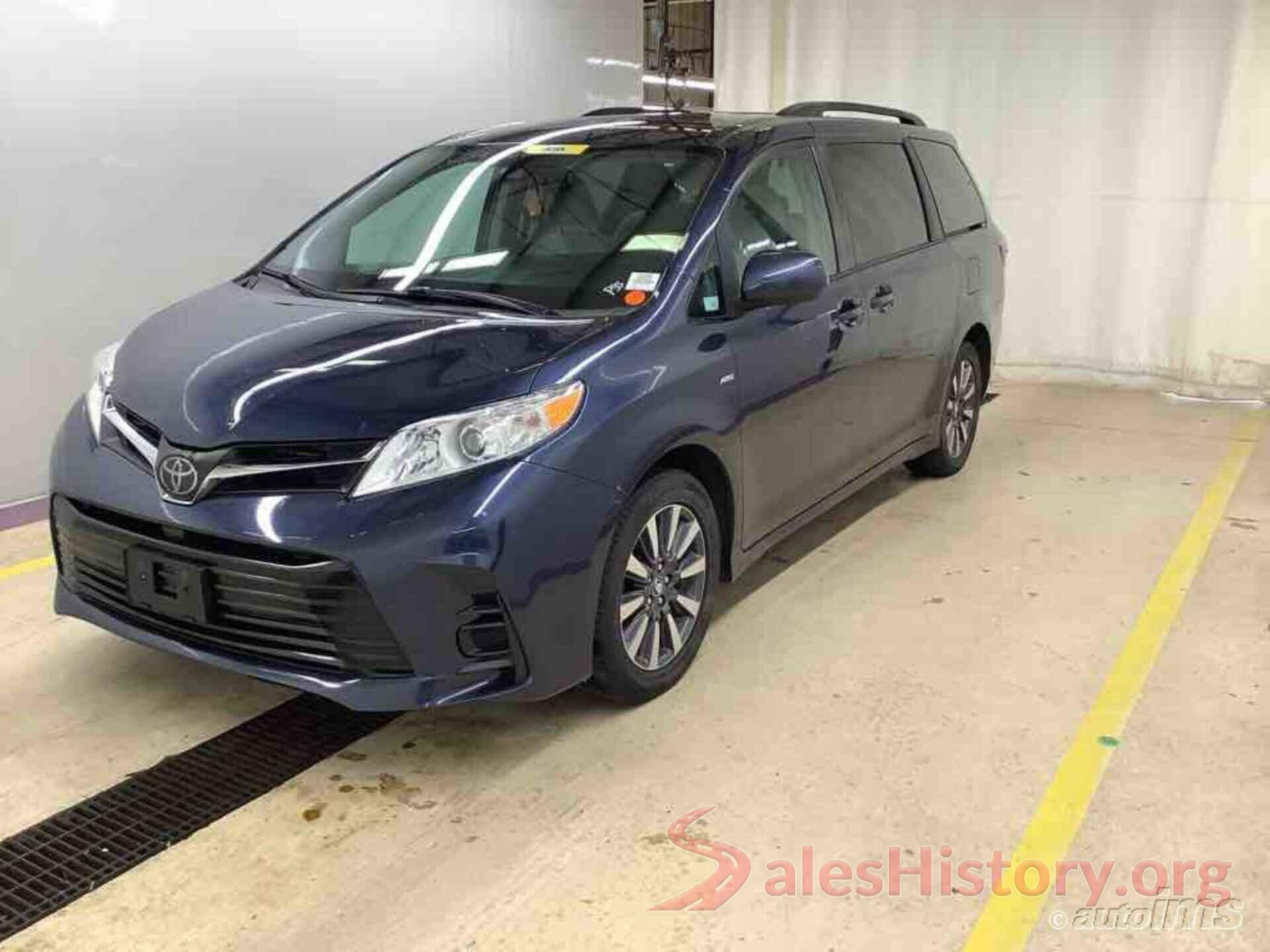 5TDJZ3DCXJS201807 2018 TOYOTA SIENNA