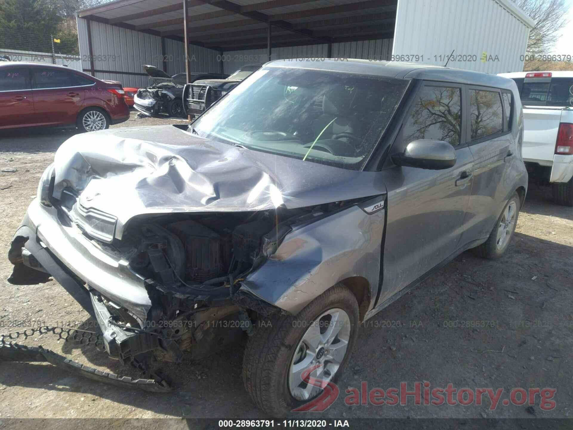 KNDJN2A20J7597807 2018 KIA SOUL