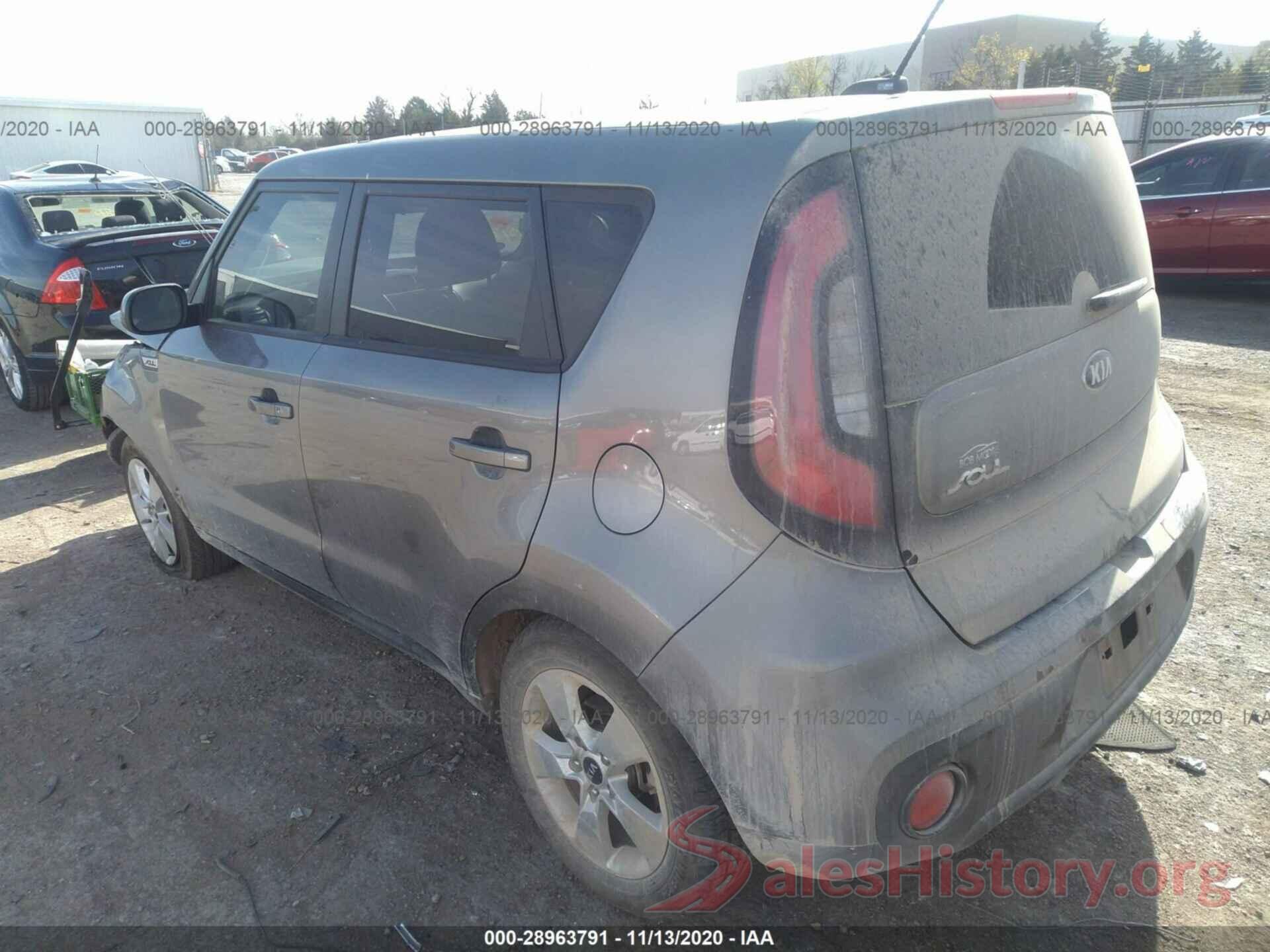 KNDJN2A20J7597807 2018 KIA SOUL