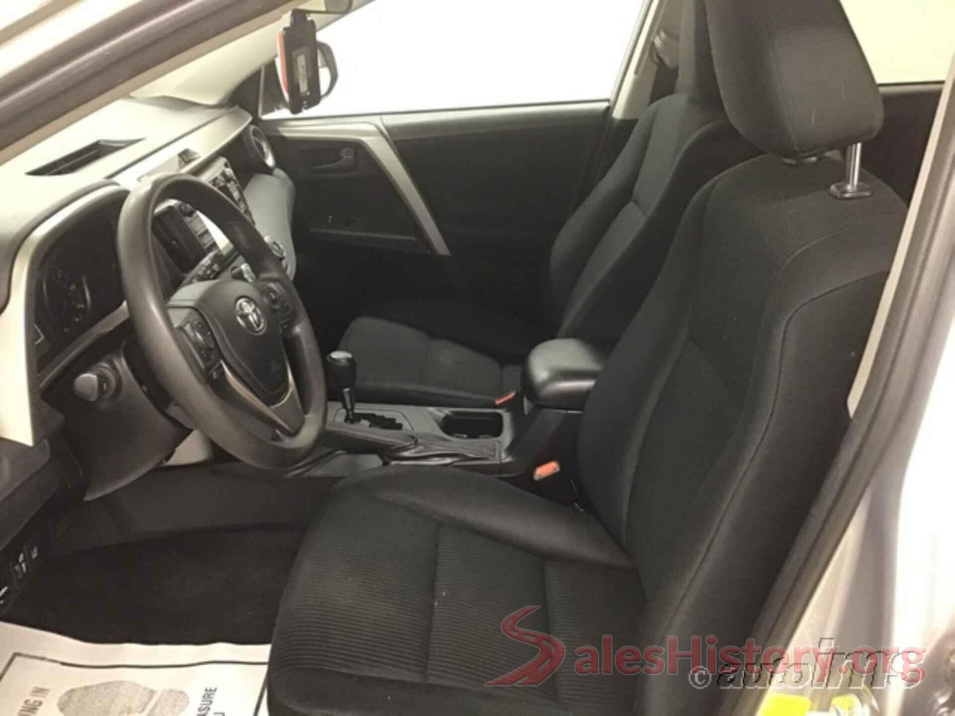 2T3ZFREV9HW339152 2017 TOYOTA RAV4