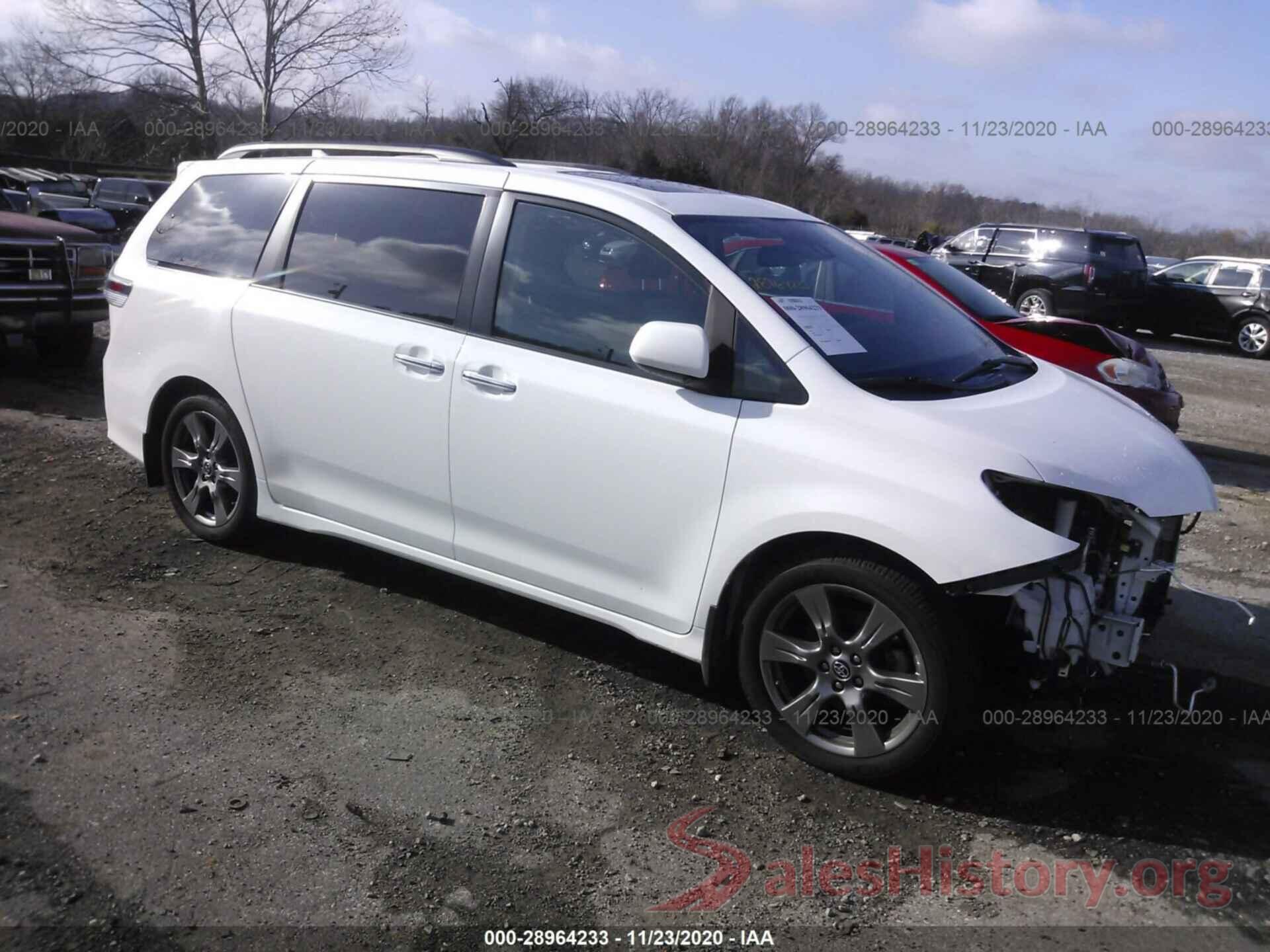 5TDXZ3DC6JS921583 2018 TOYOTA SIENNA