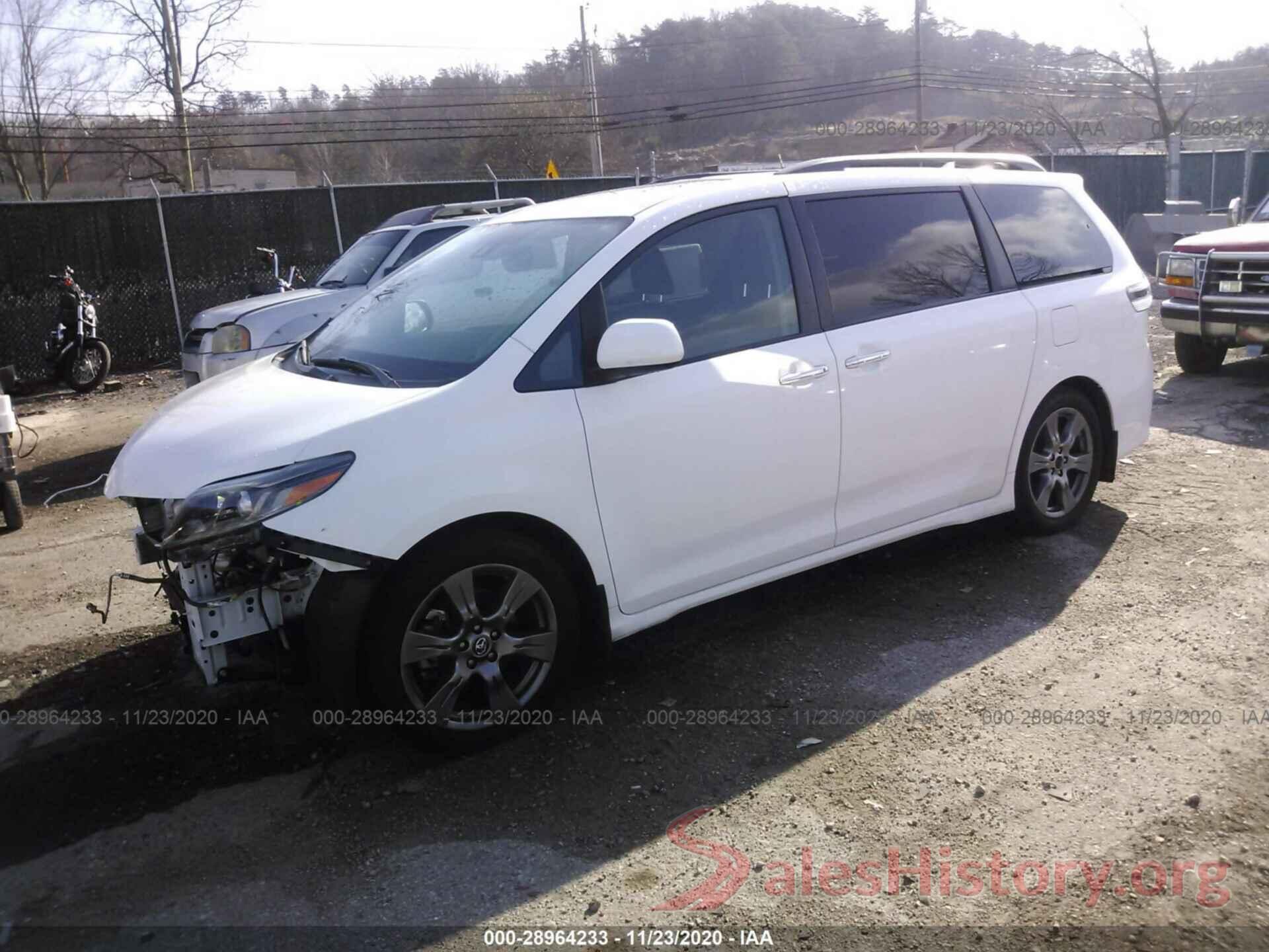 5TDXZ3DC6JS921583 2018 TOYOTA SIENNA